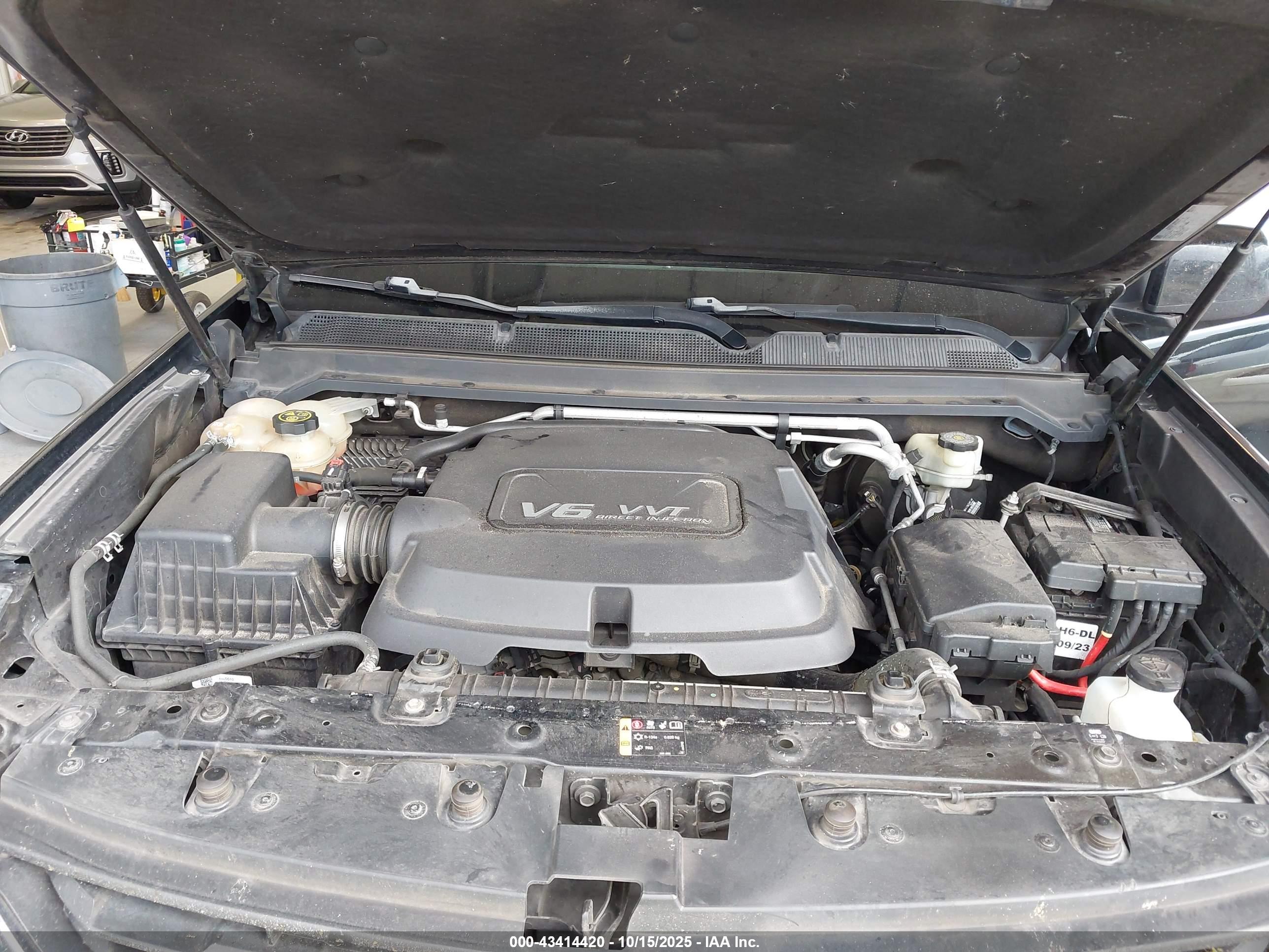 CHEVROLET COLORADO image 10