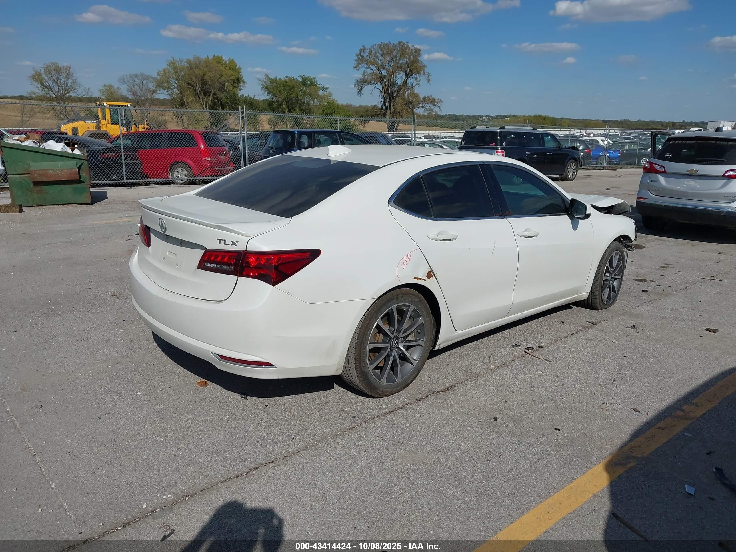 ACURA TLX image 4