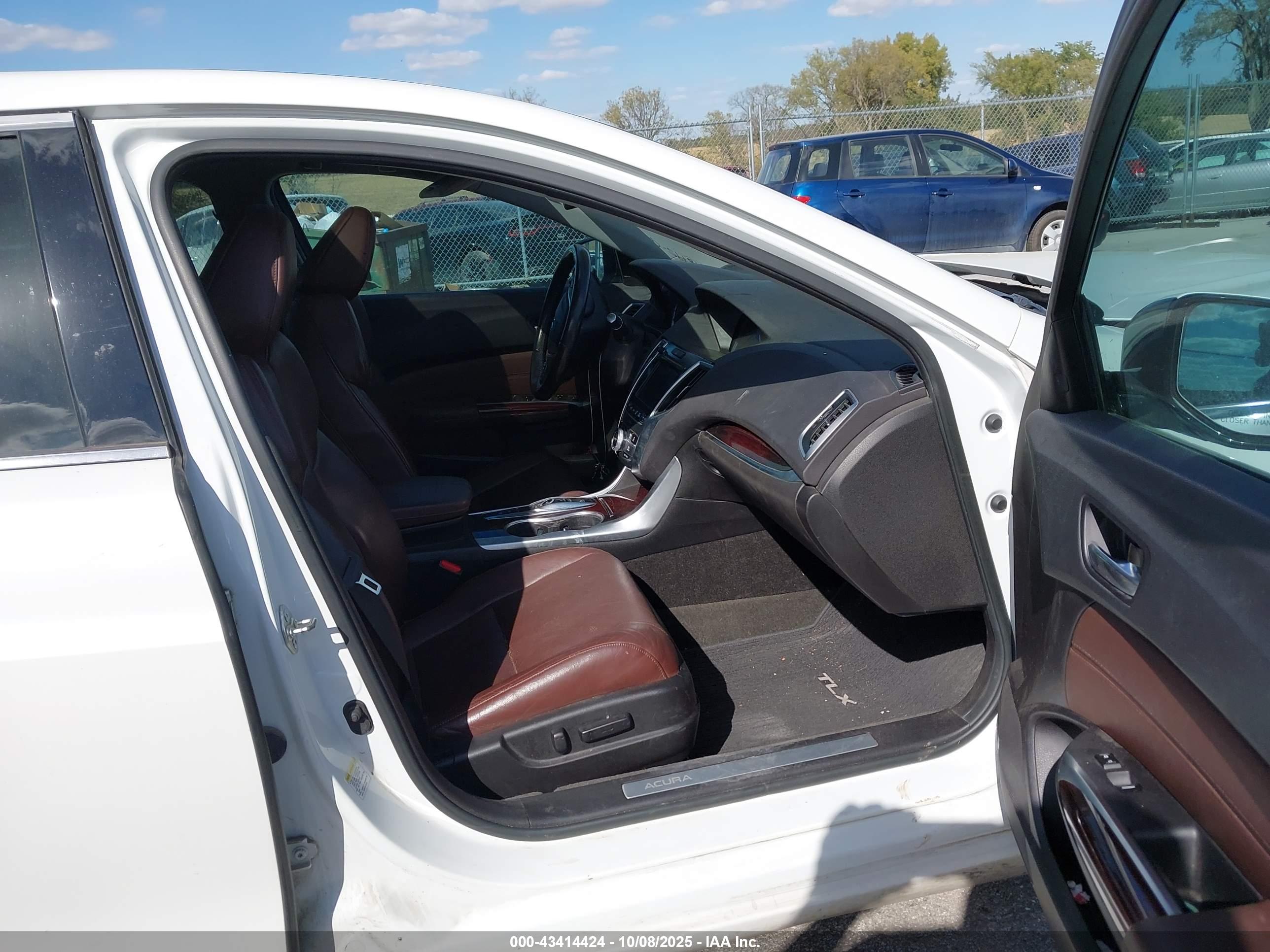ACURA TLX image 5