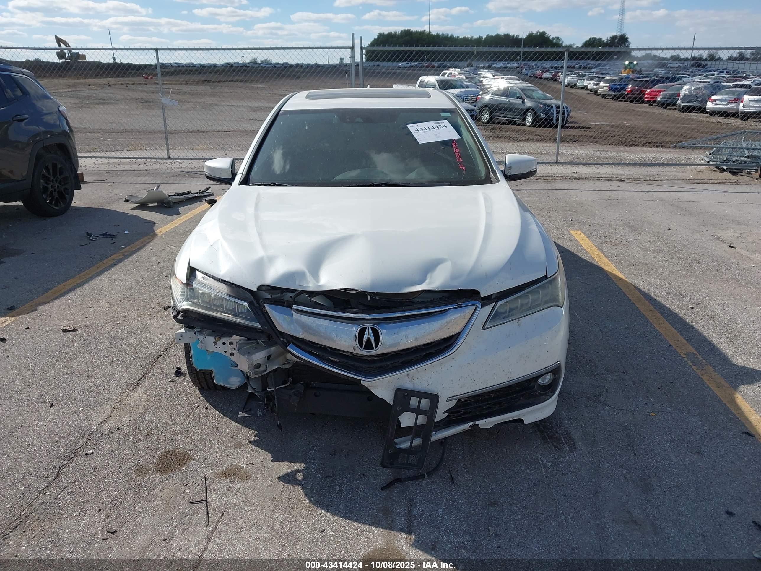 ACURA TLX image 6