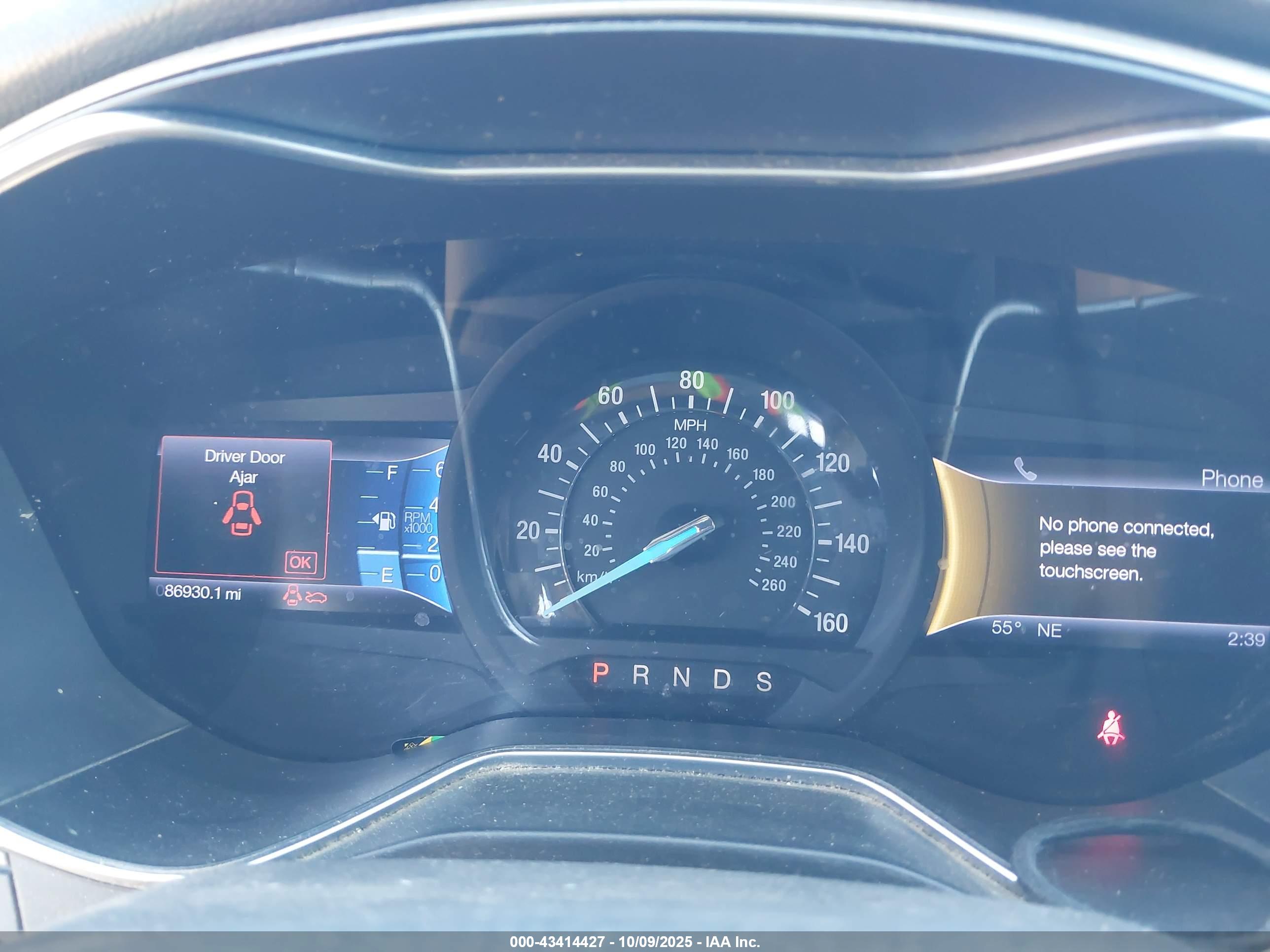 FORD FUSION image 7
