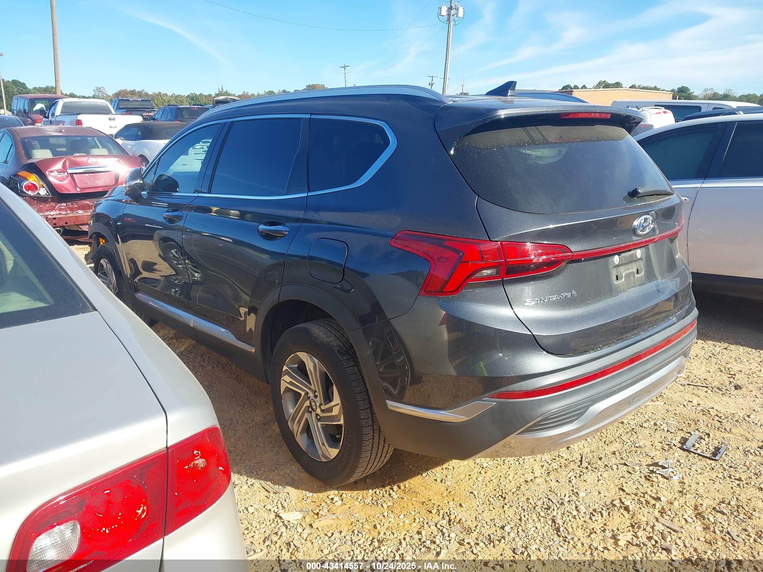 HYUNDAI SANTA image 3