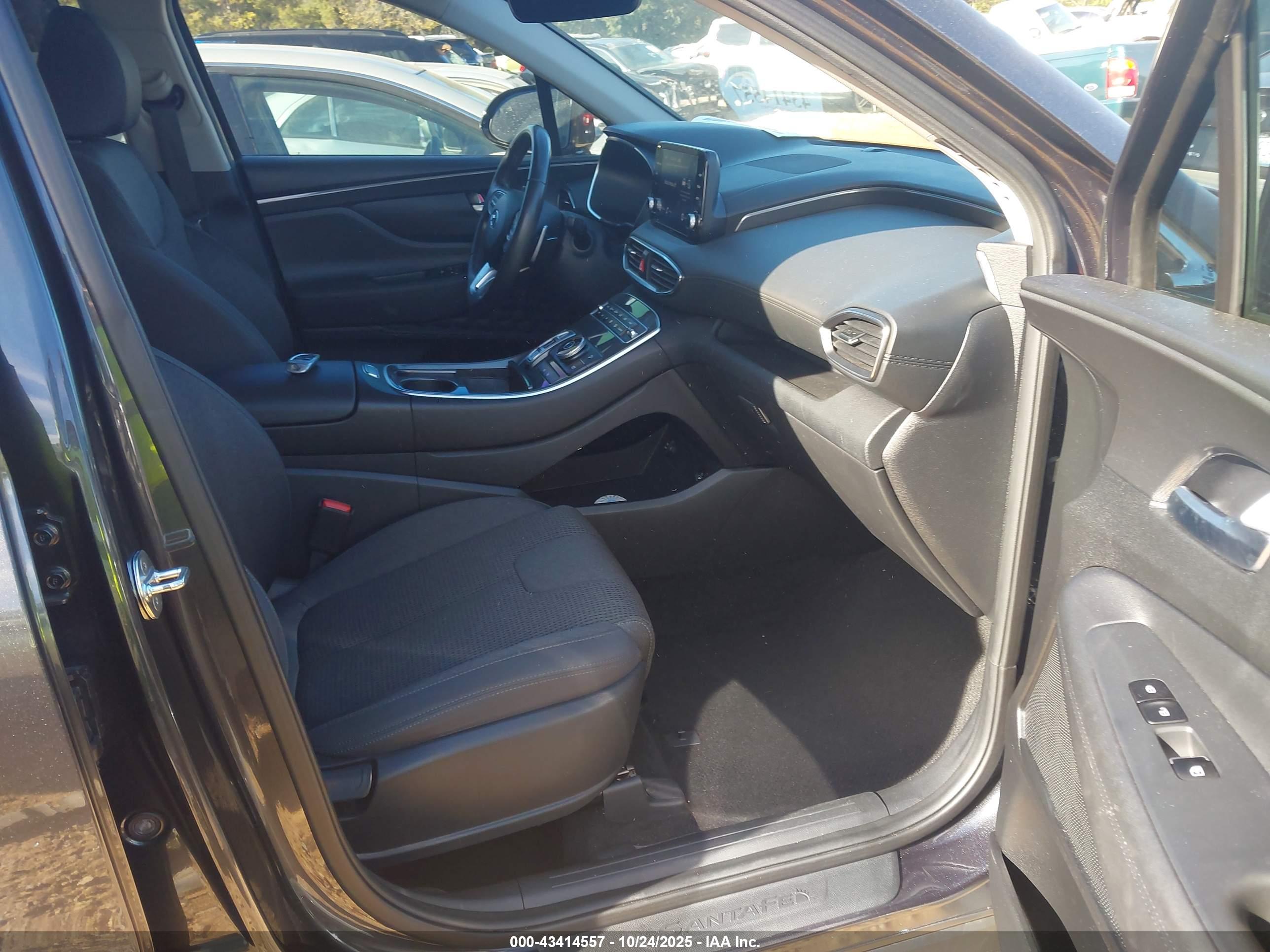 HYUNDAI SANTA image 5