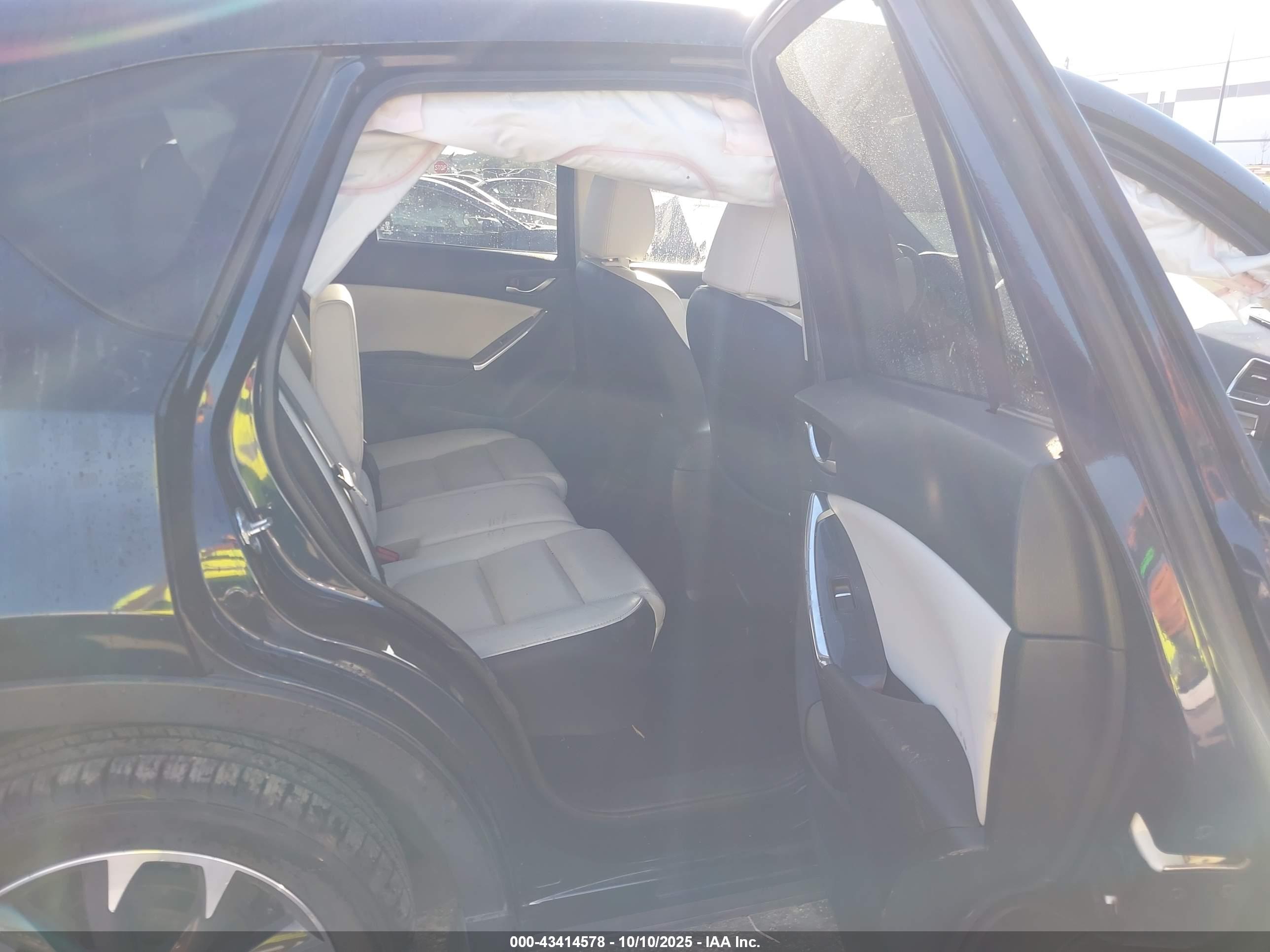 MAZDA CX-5 image 8