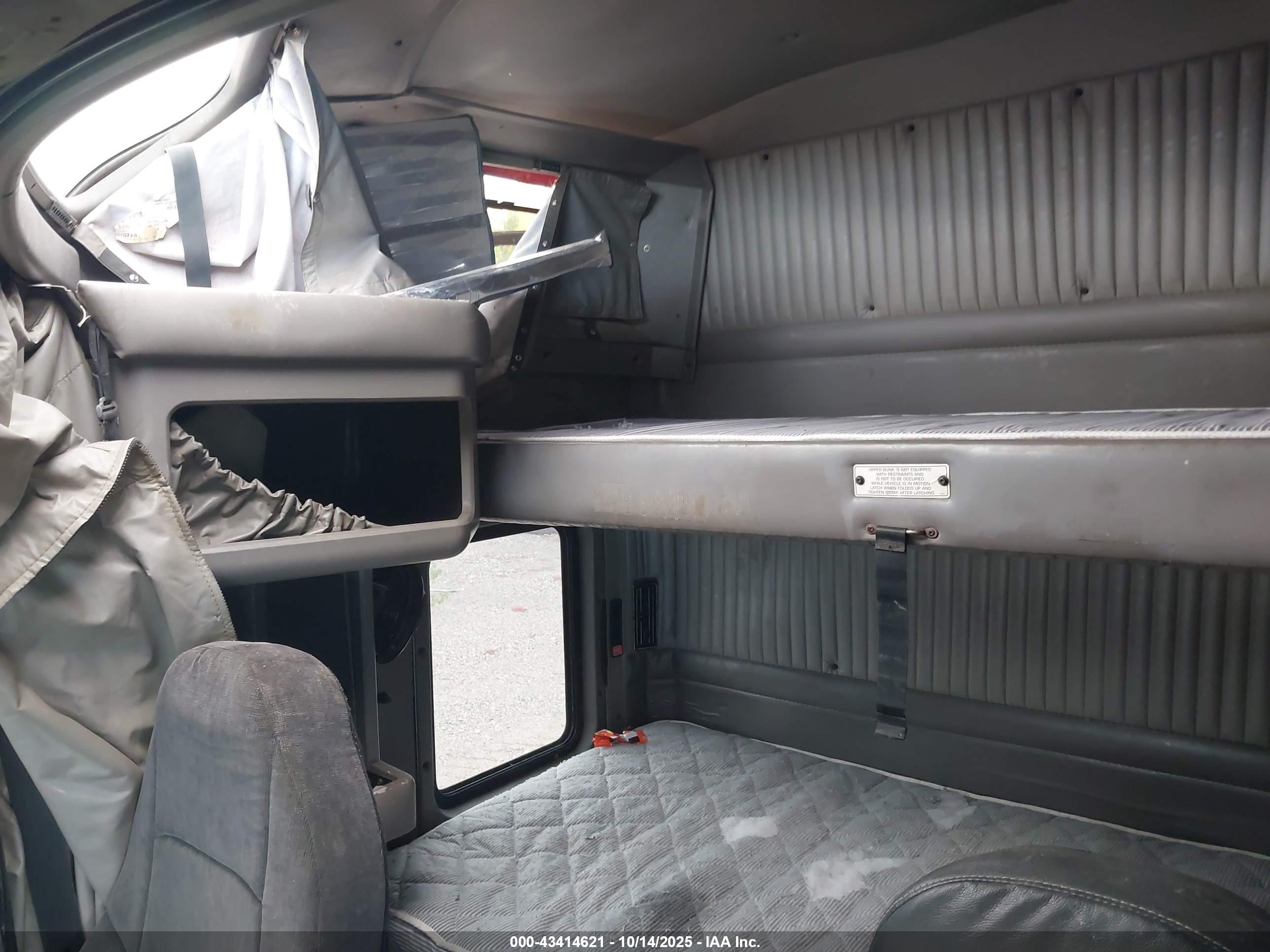 KENWORTH CONSTRUCTION image 7