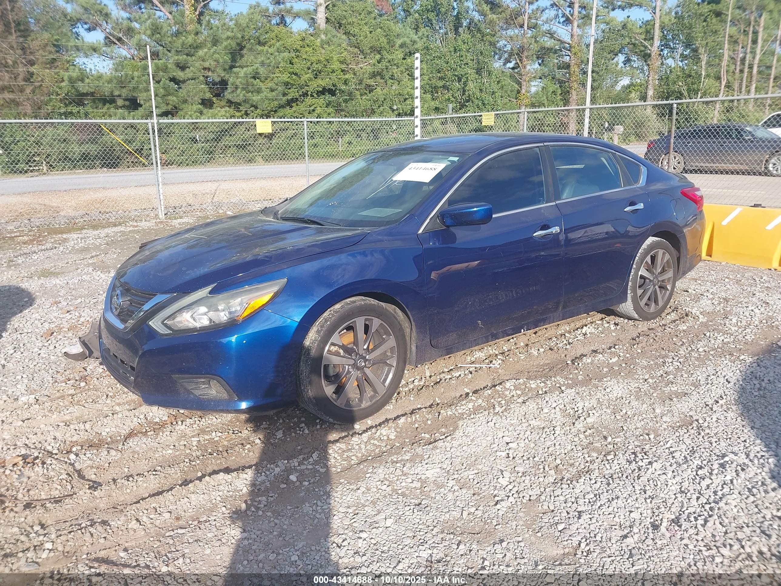 NISSAN ALTIMA image 2