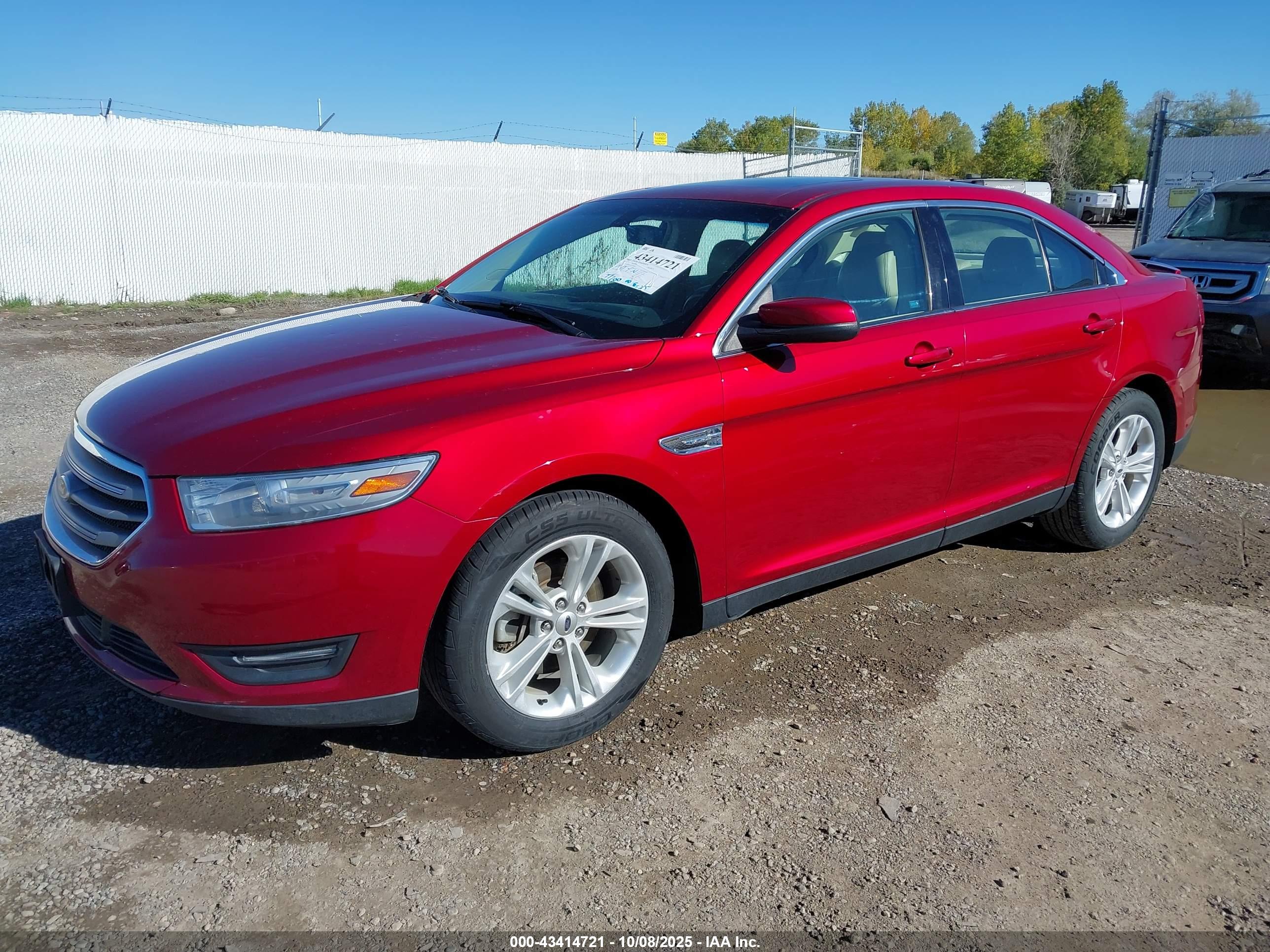 FORD TAURUS image 2