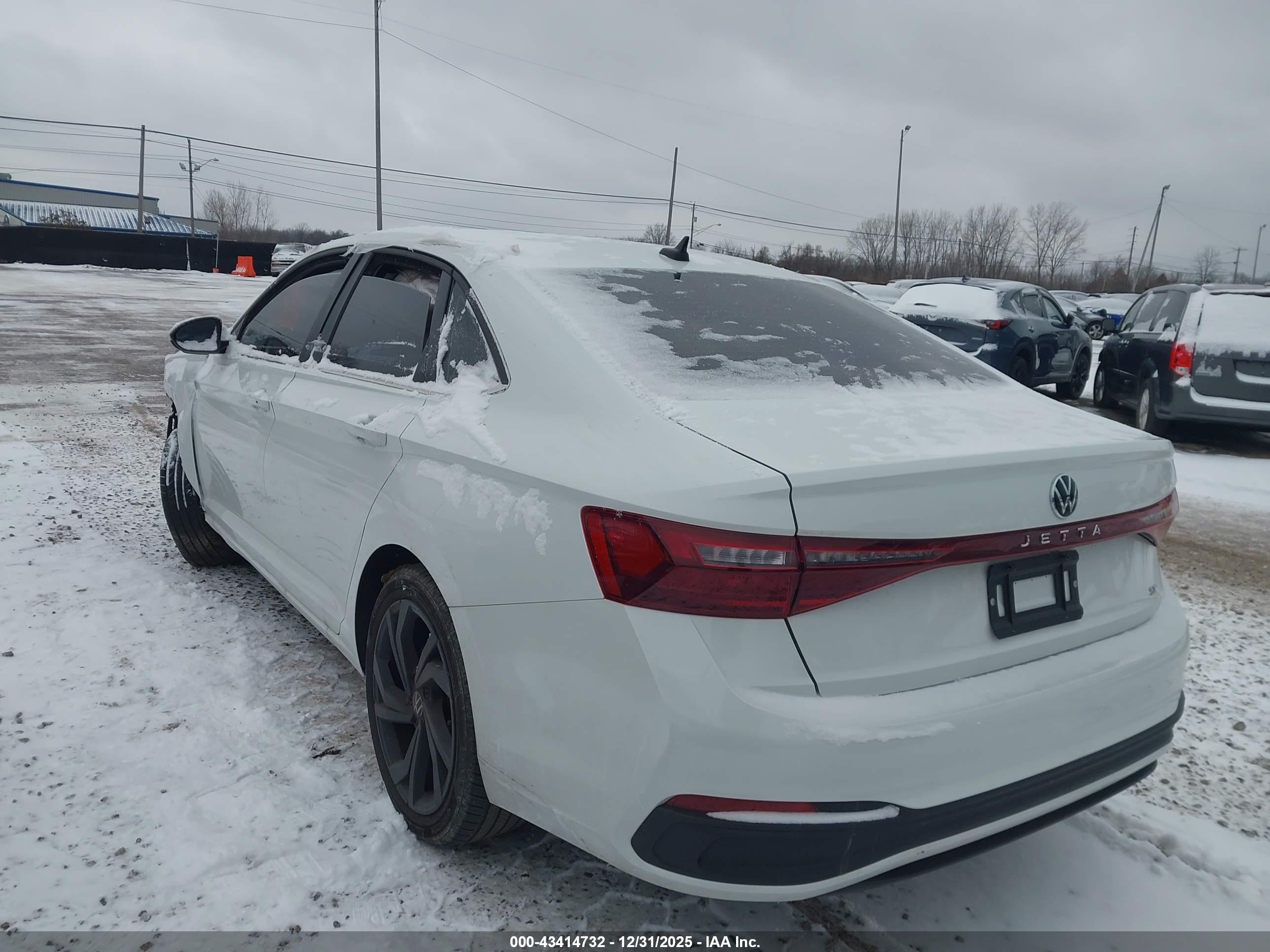 VOLKSWAGEN JETTA image 3