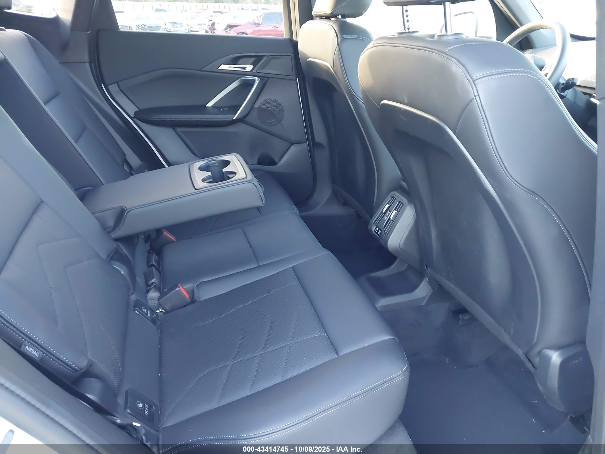 BMW X1 image 8