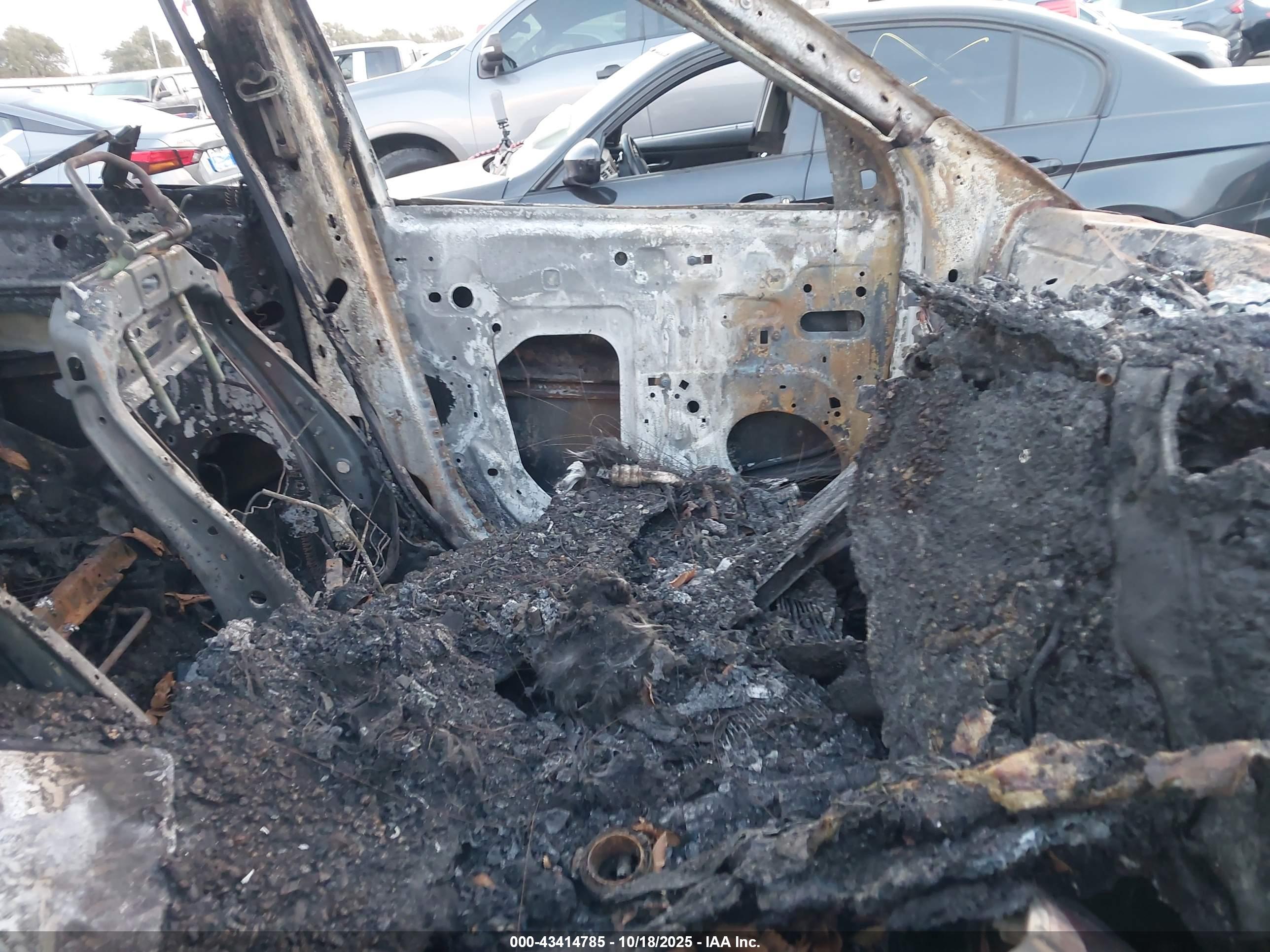 FORD EXPLORER image 5