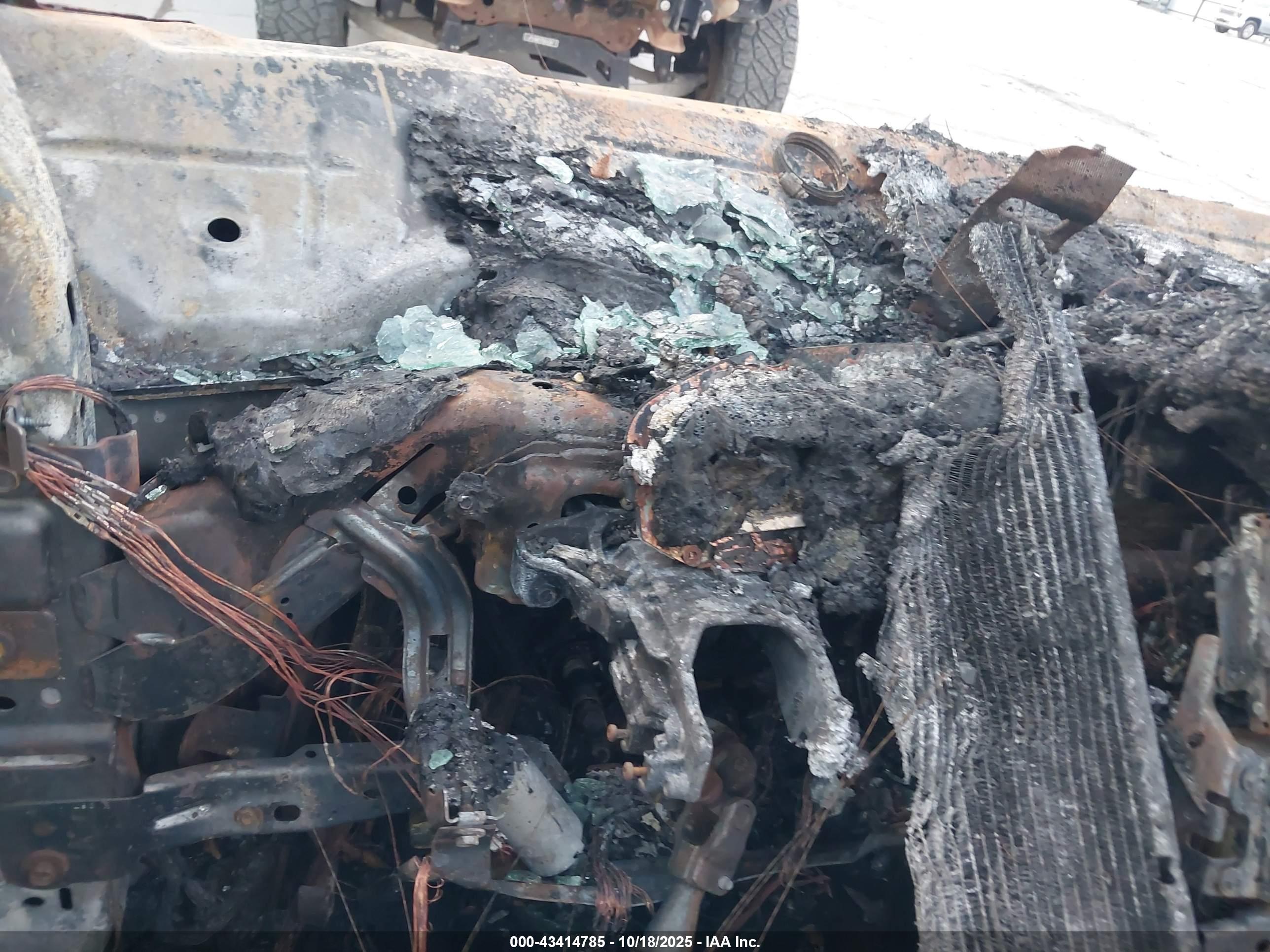 FORD EXPLORER image 7