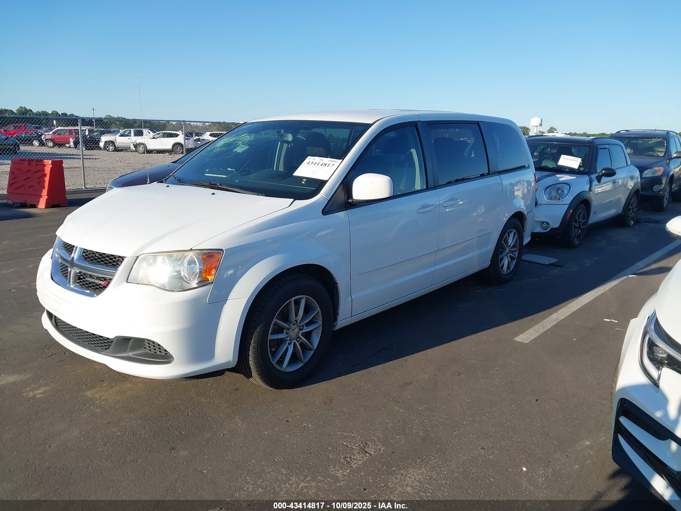 DODGE GRAND image 2