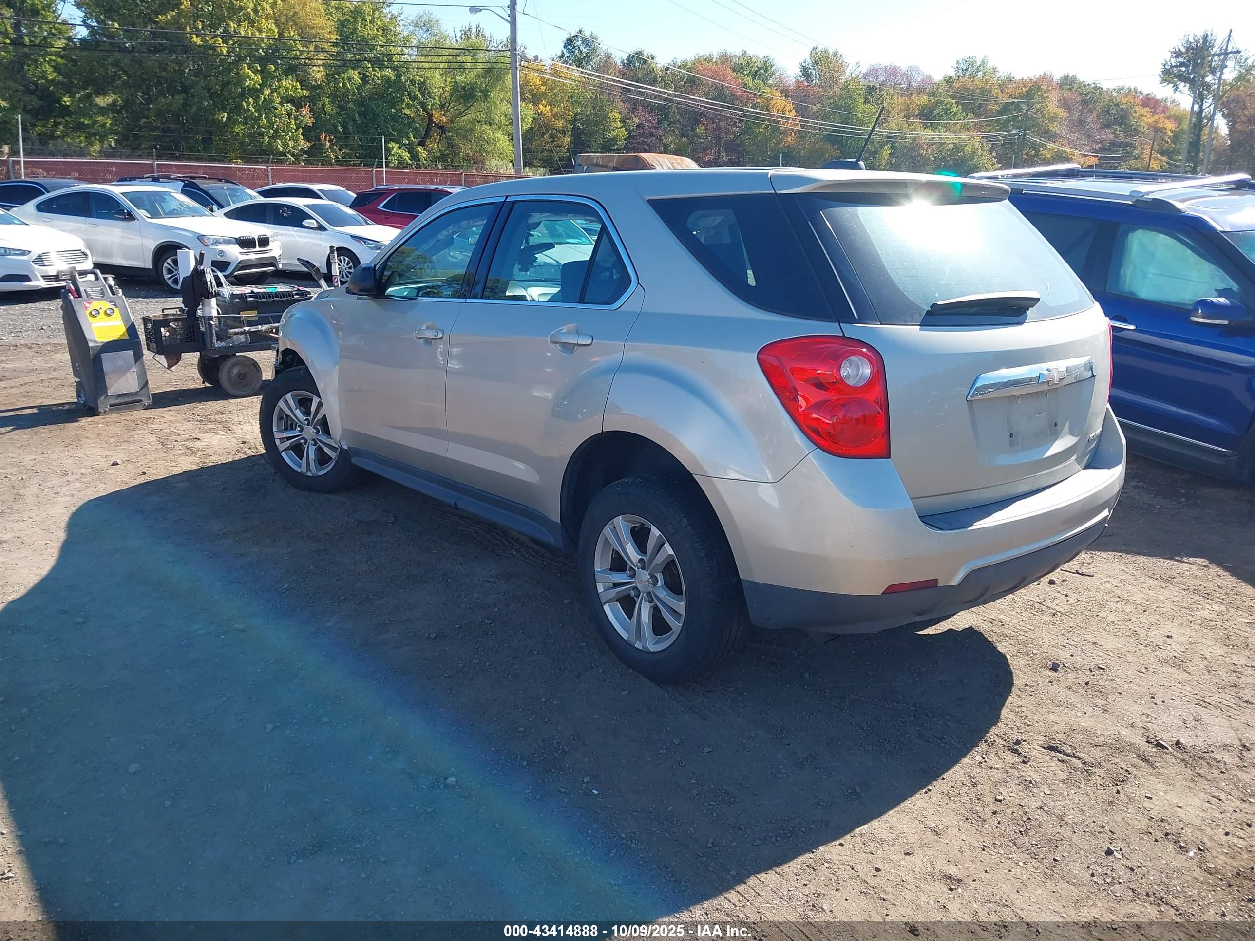 CHEVROLET EQUINOX image 3