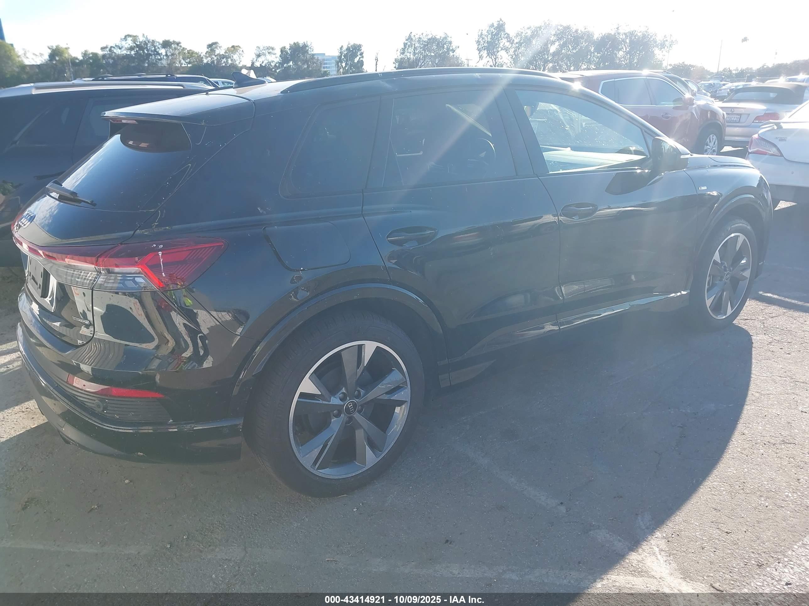 AUDI Q4 image 4