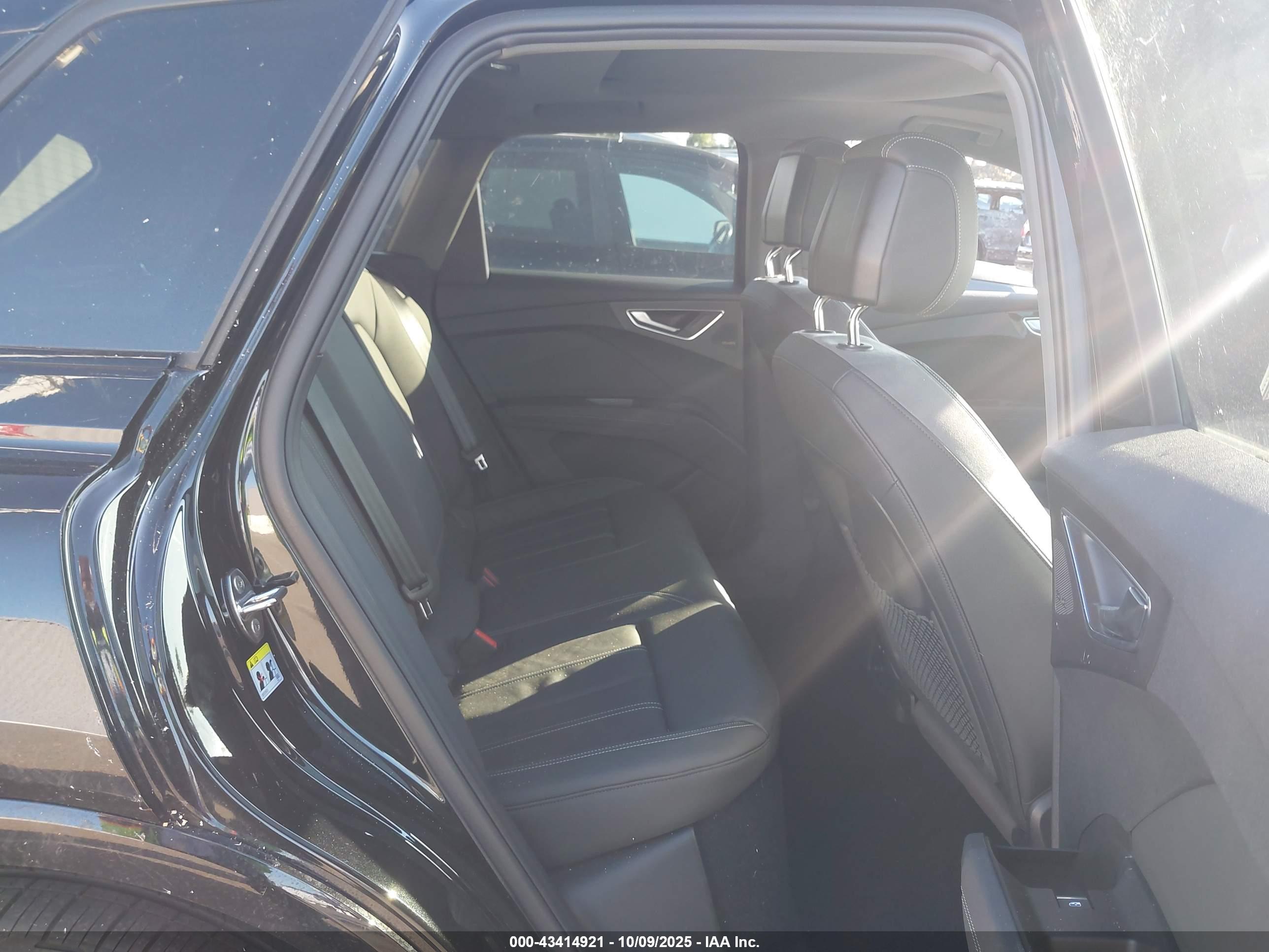 AUDI Q4 image 8
