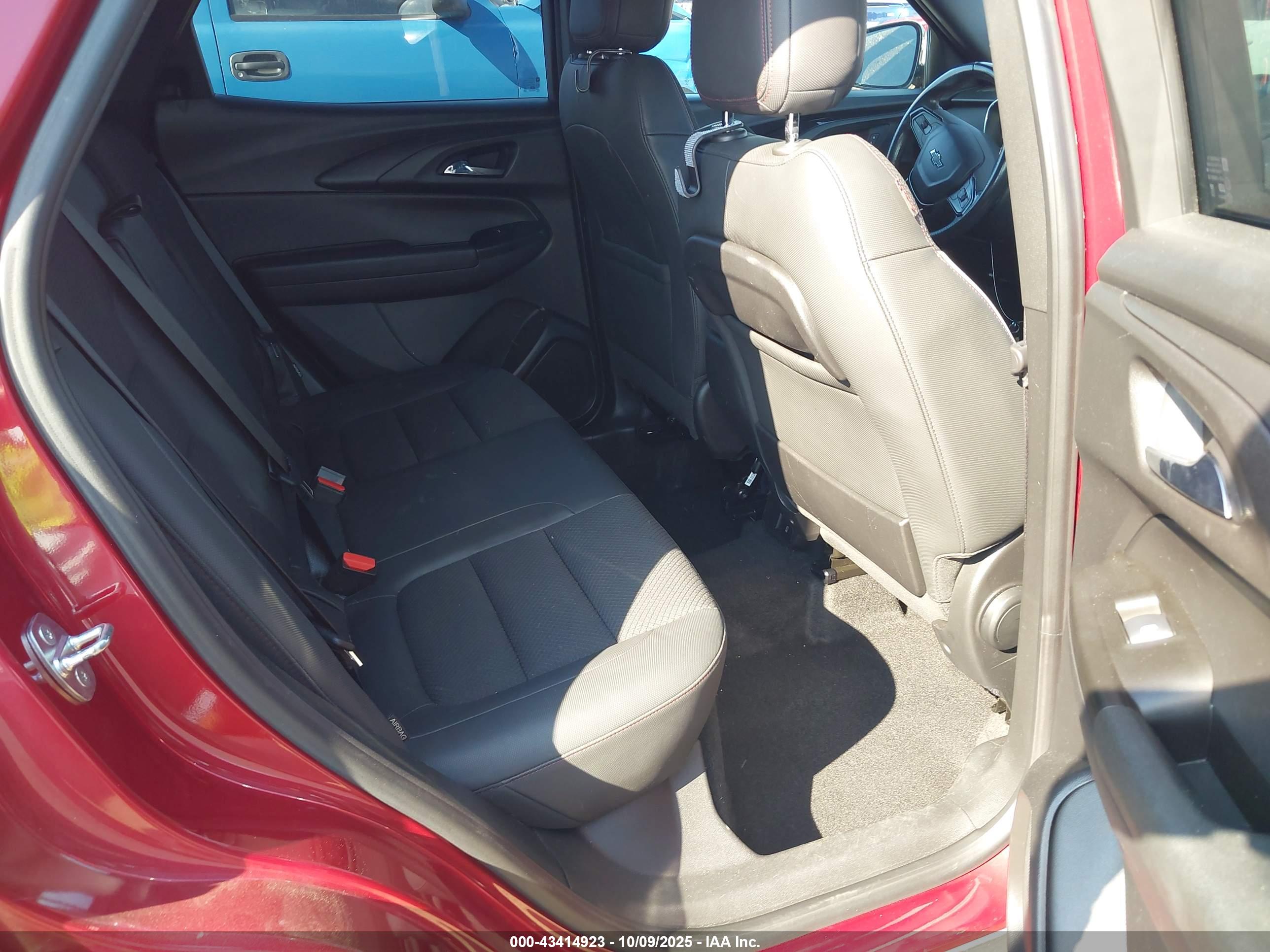 CHEVROLET TRAILBLAZER image 8