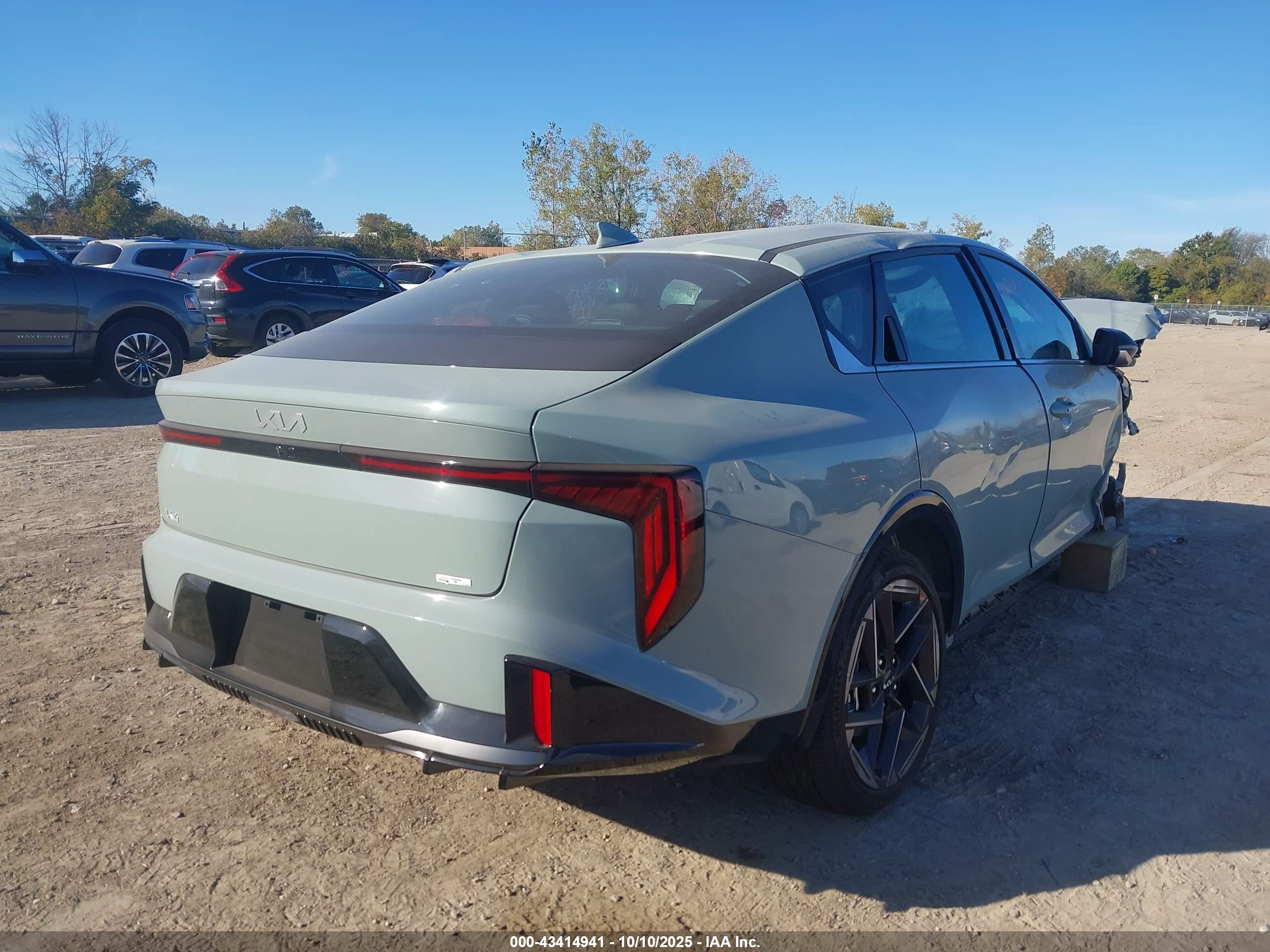 KIA K4 image 4