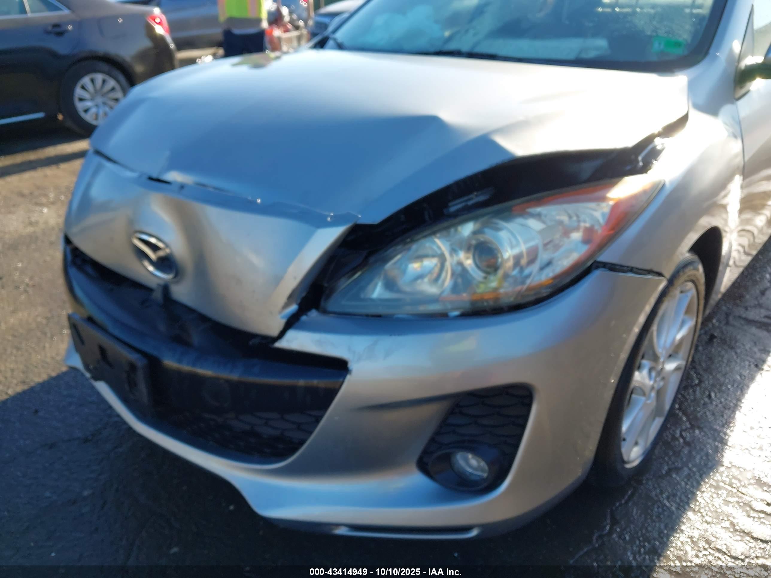 MAZDA MAZDA3 image 6