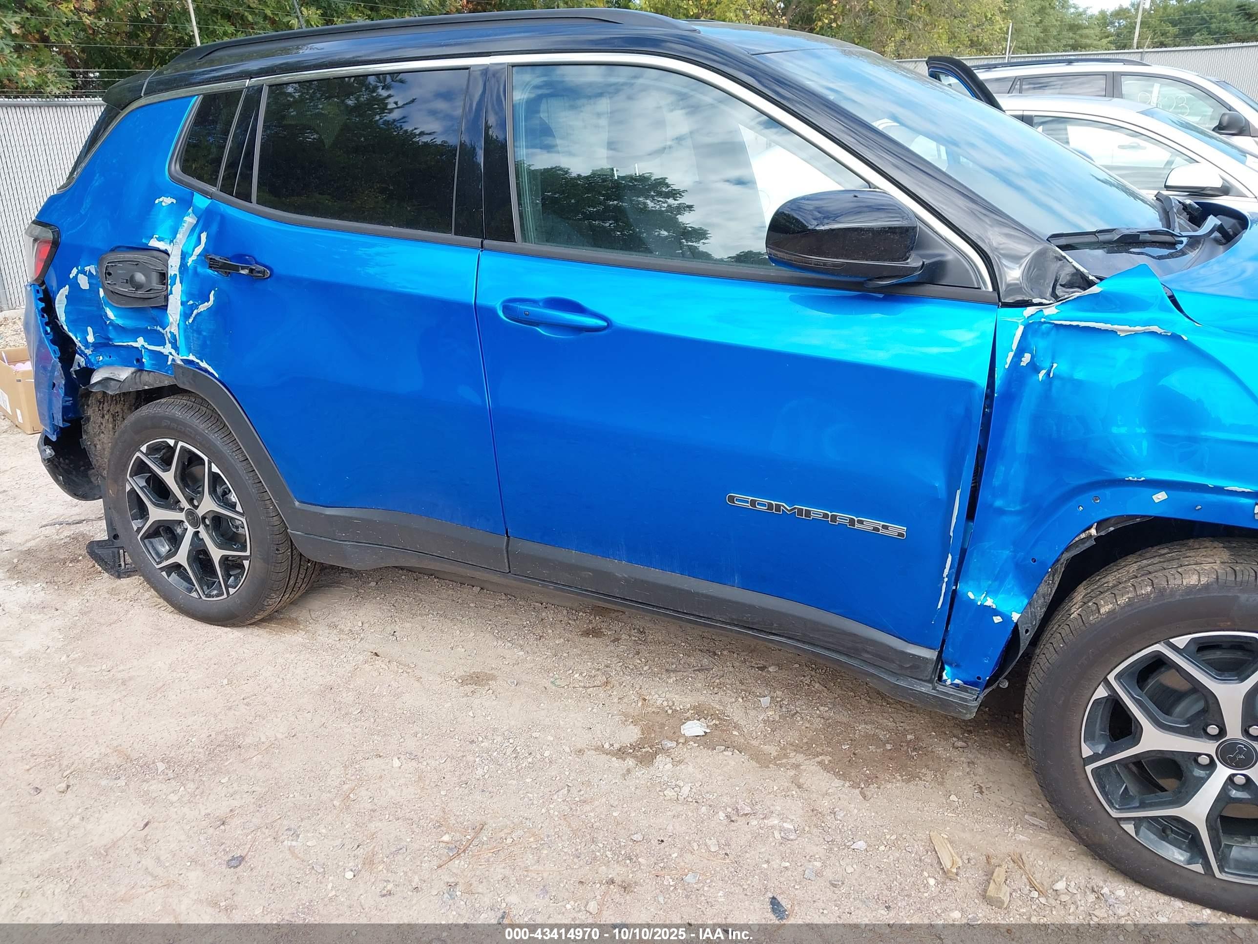 JEEP COMPASS image 6