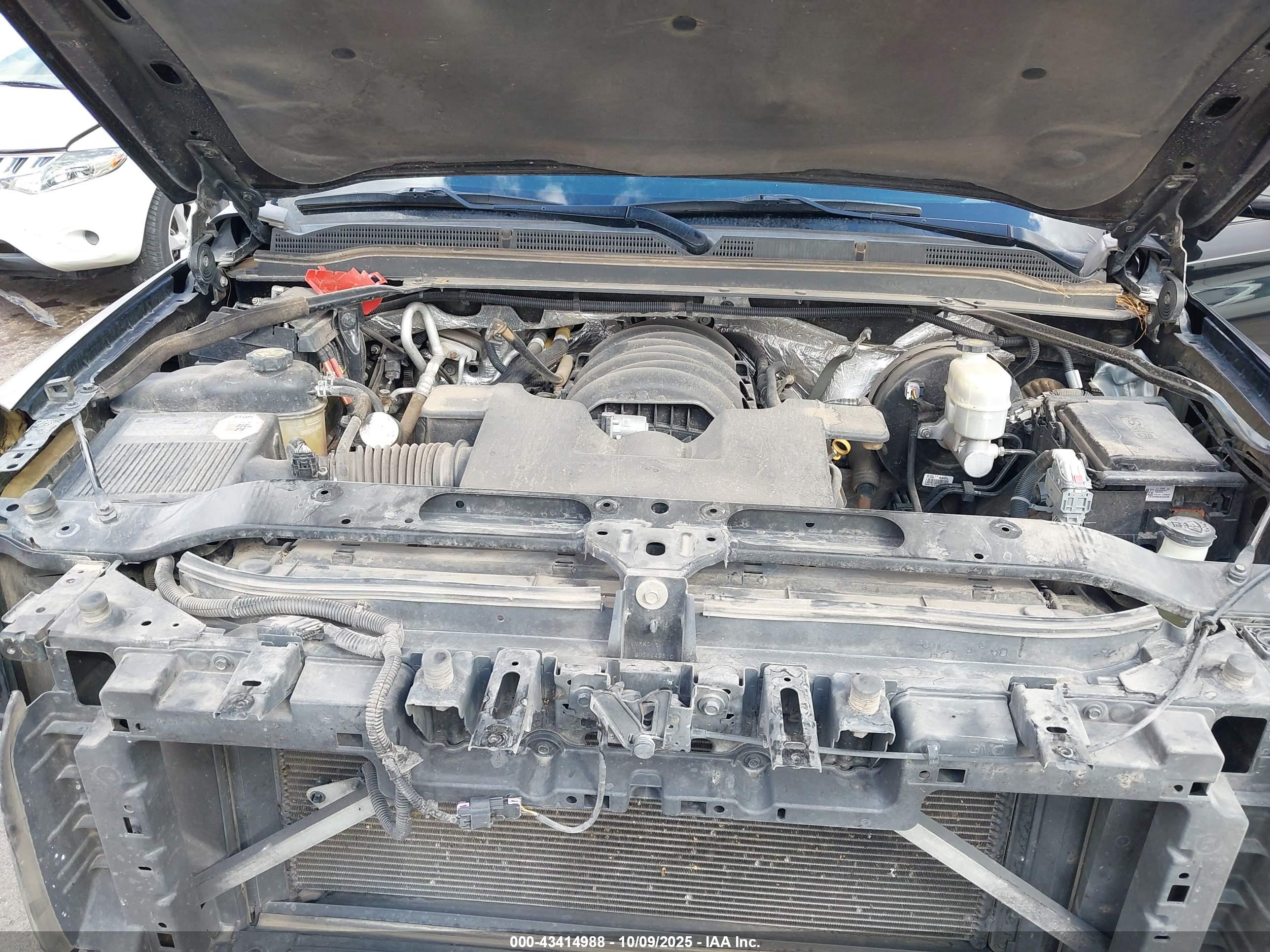 GMC YUKON image 10