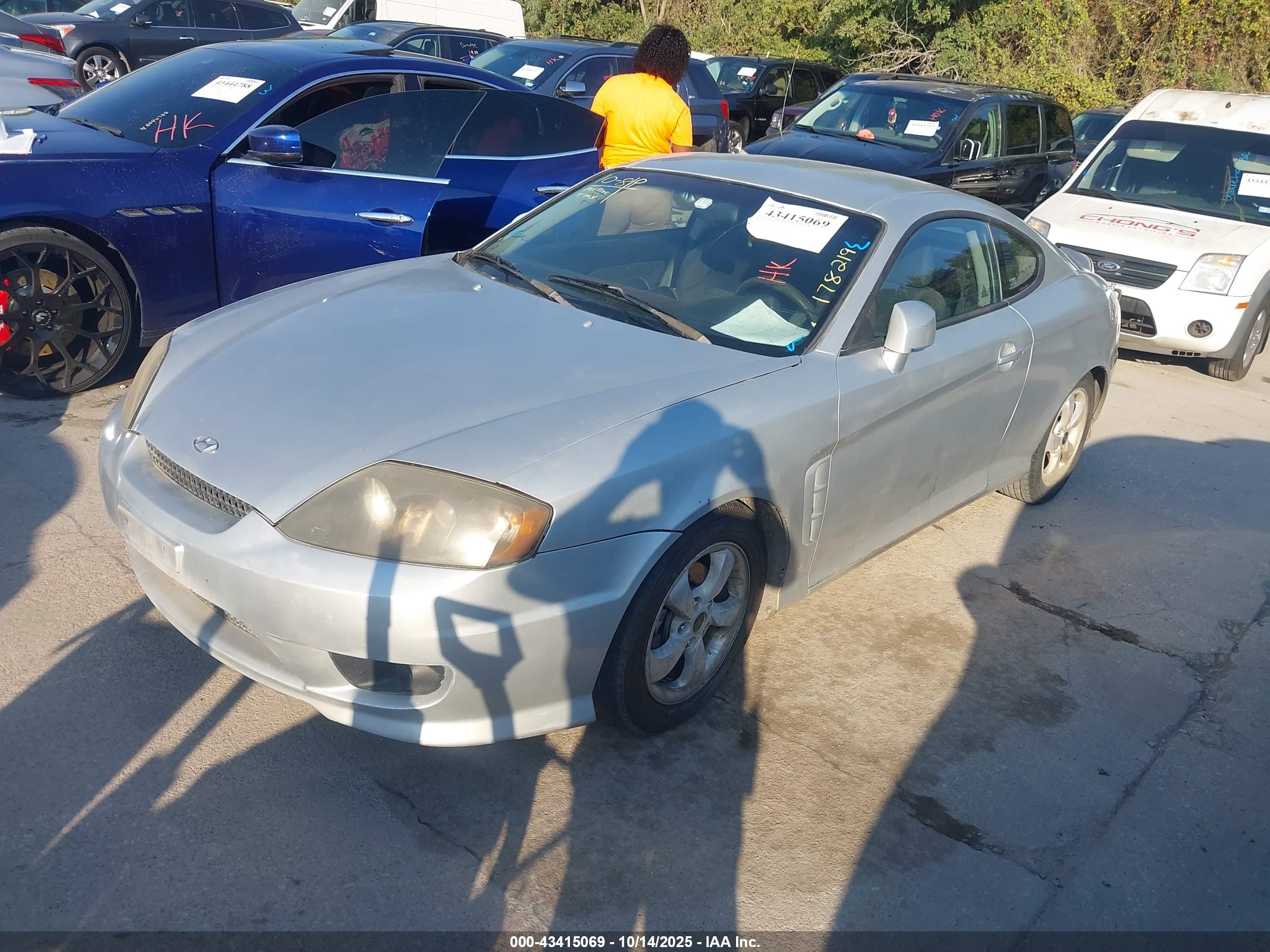 HYUNDAI TIBURON image 2