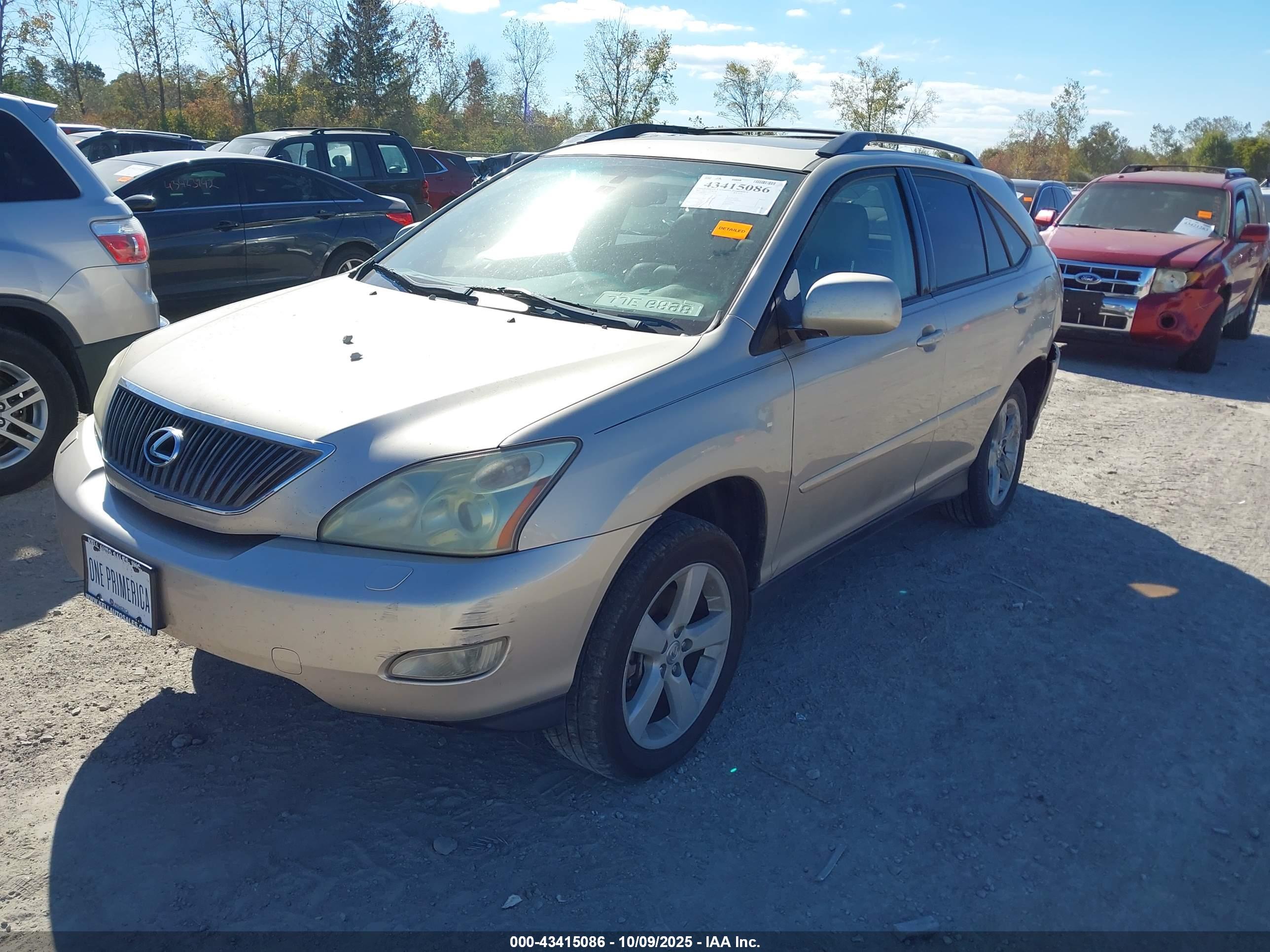 LEXUS RX image 2