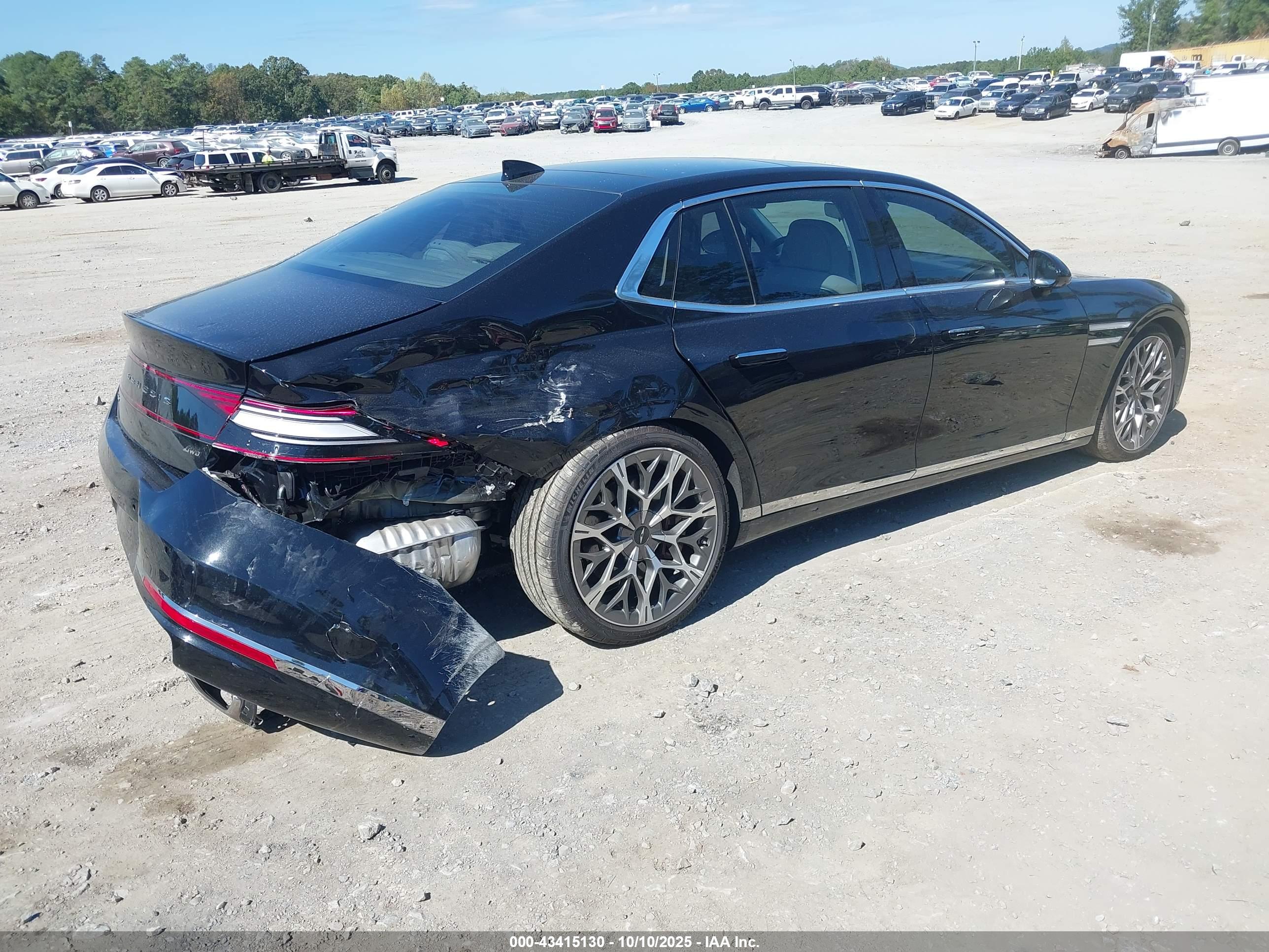 GENESIS G90 image 4