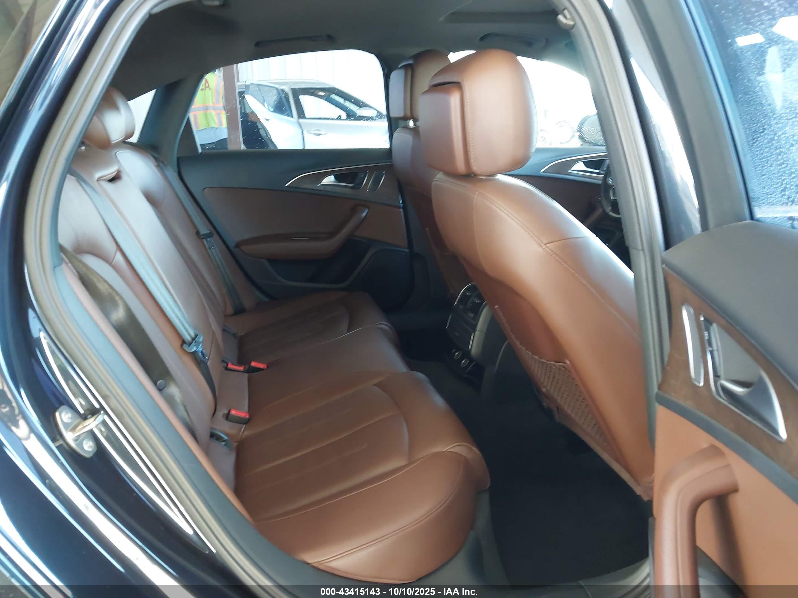 AUDI A6 image 8