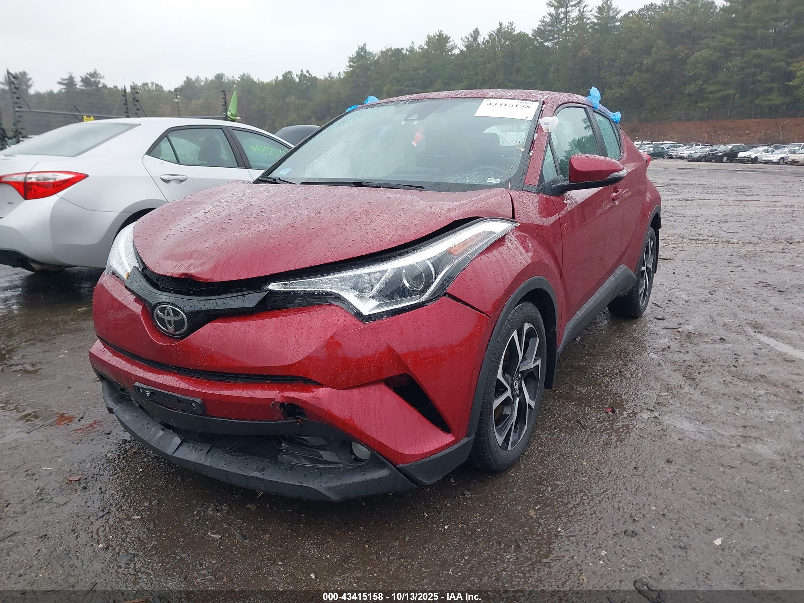 TOYOTA C-HR image 2