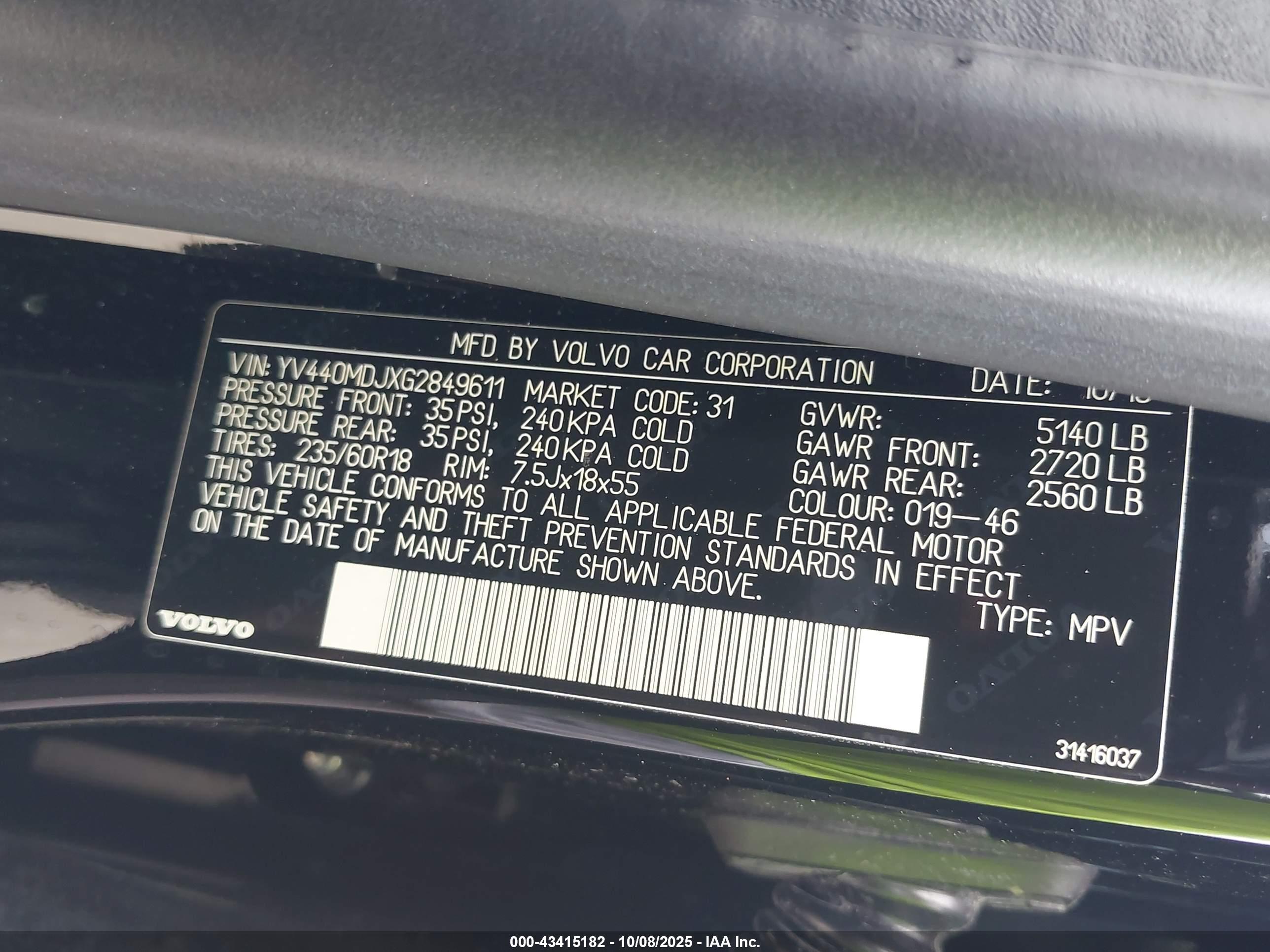 VOLVO XC60 image 9