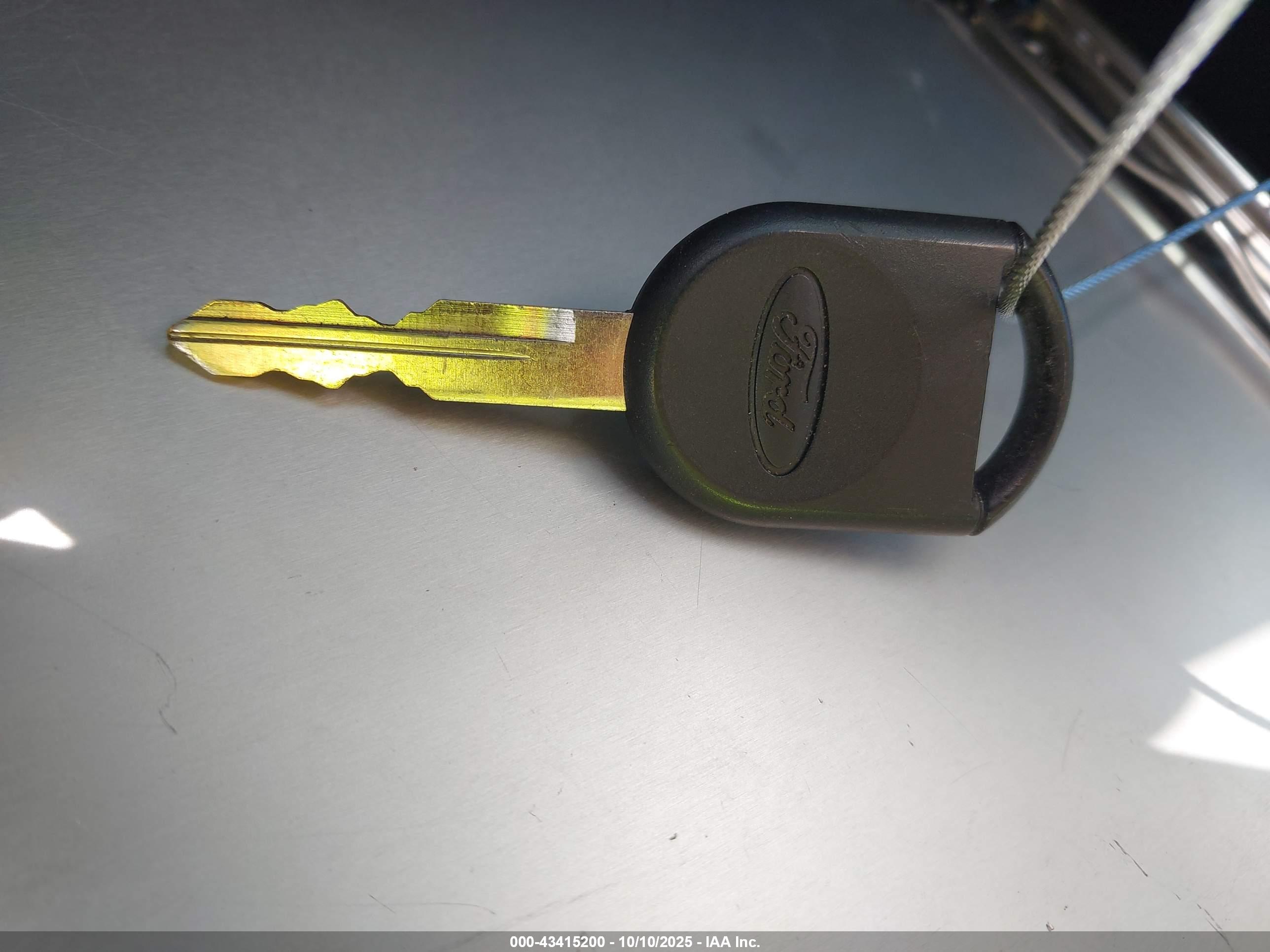 FORD FOCUS image 11