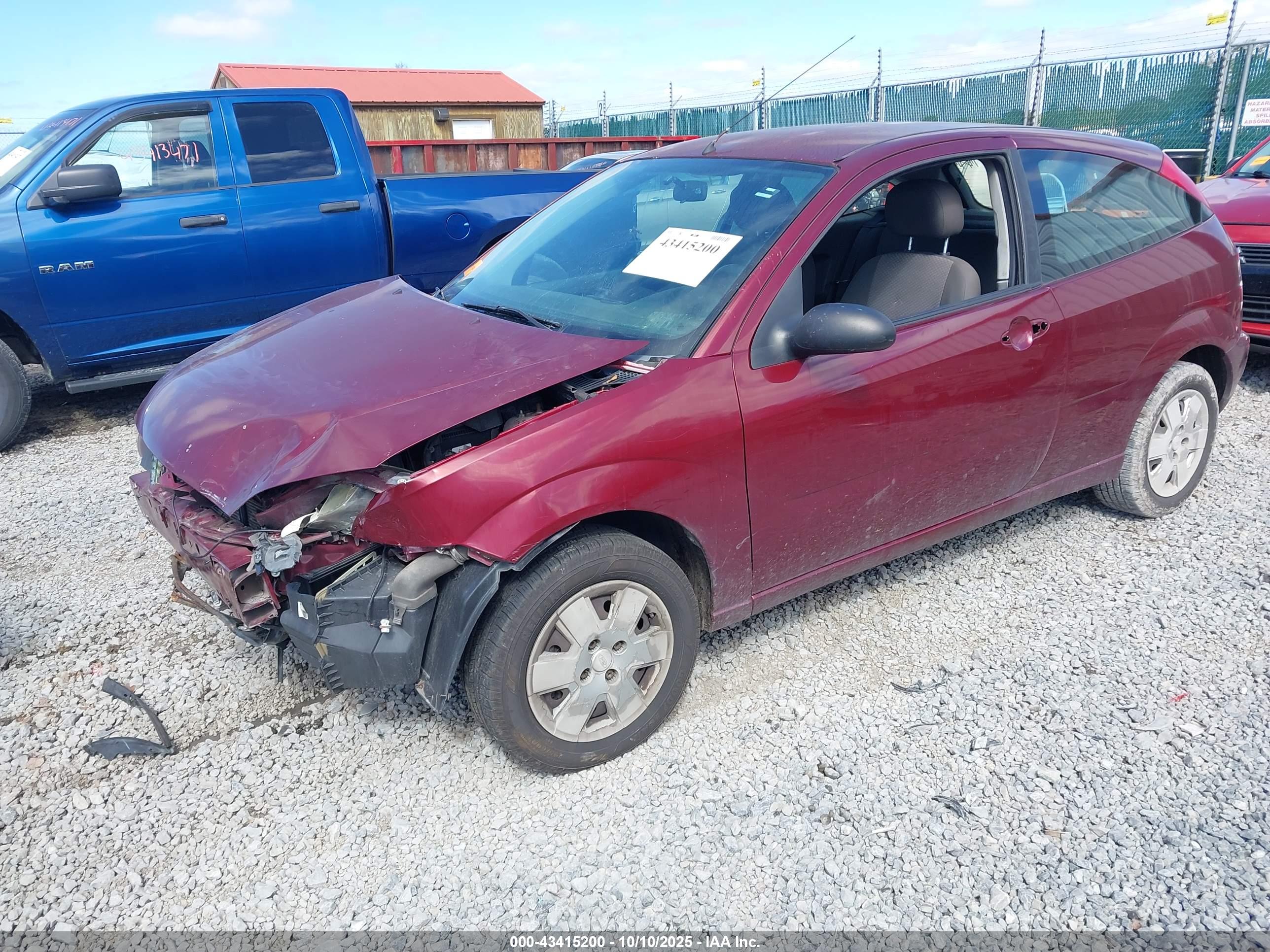 FORD FOCUS image 2