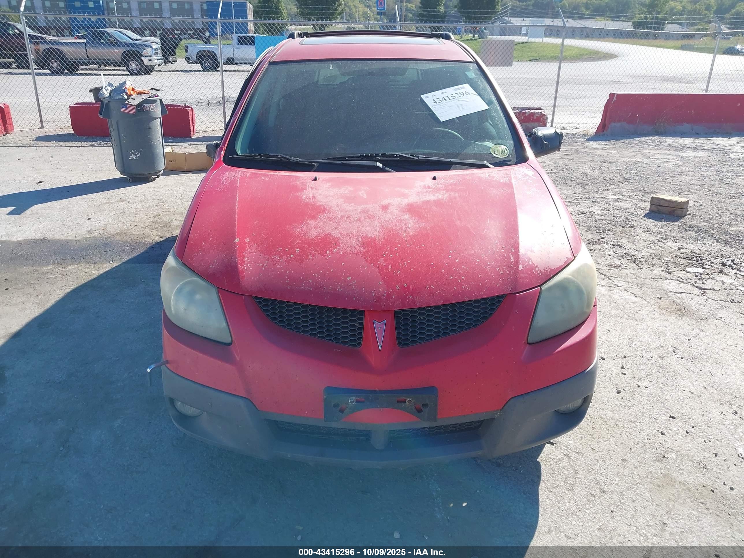PONTIAC VIBE image 6