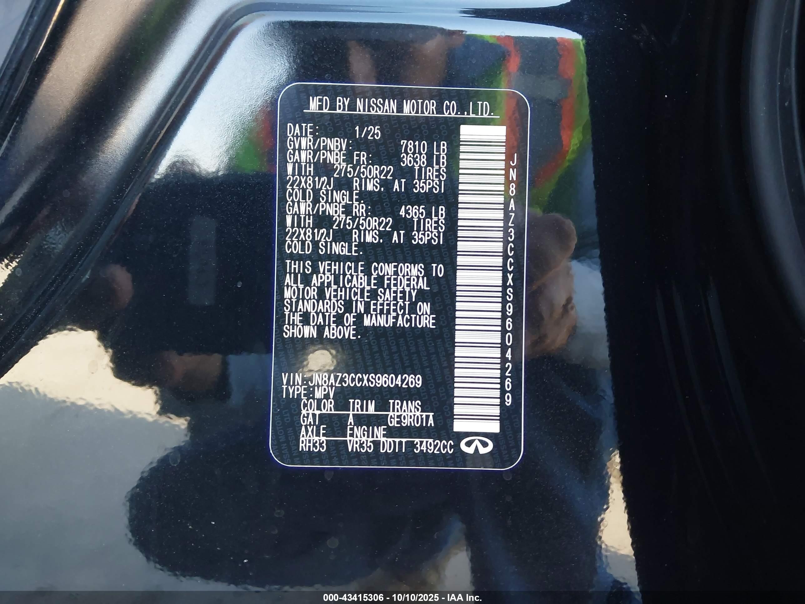 INFINITI QX80 image 9