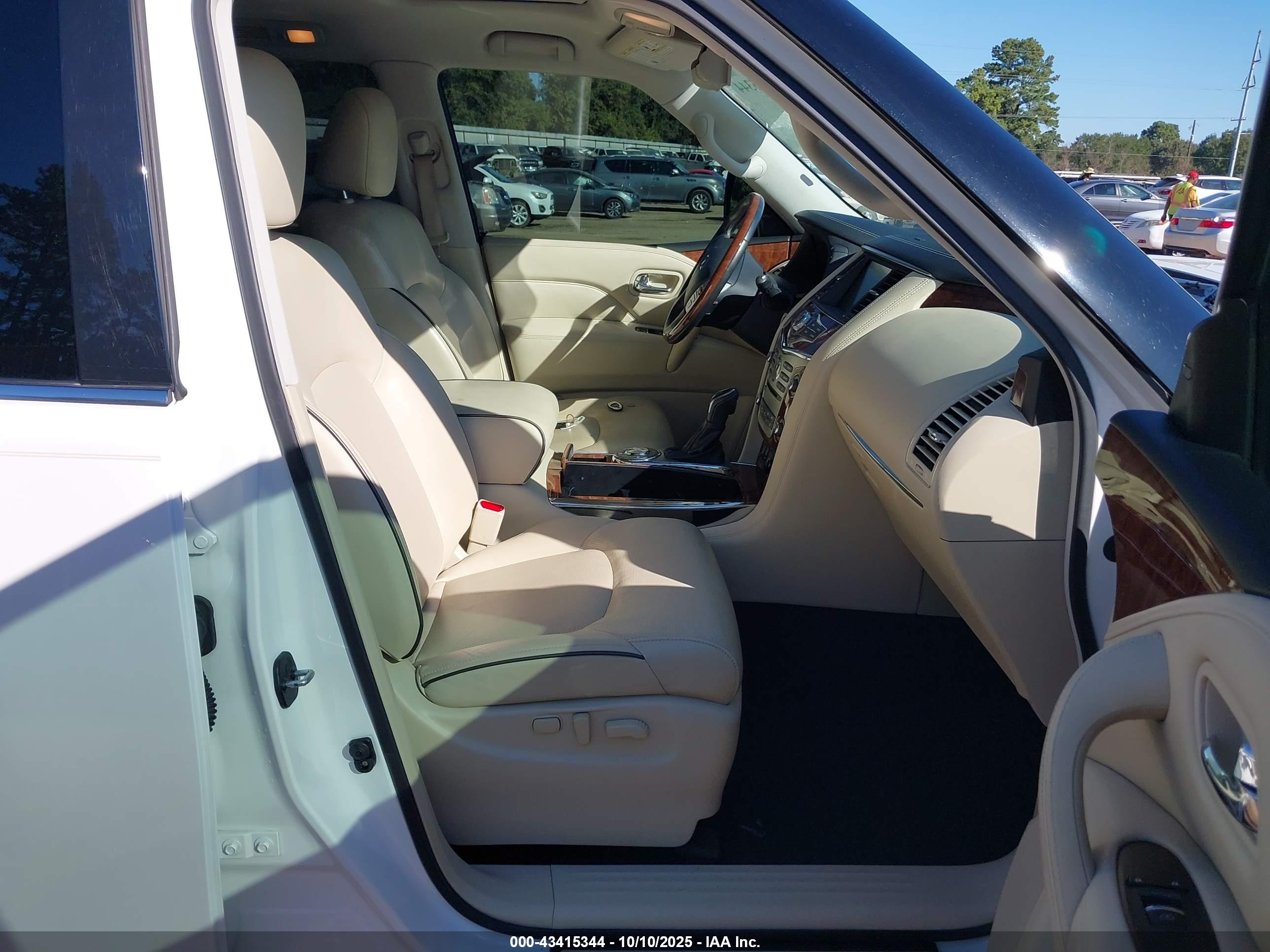INFINITI QX80 image 5