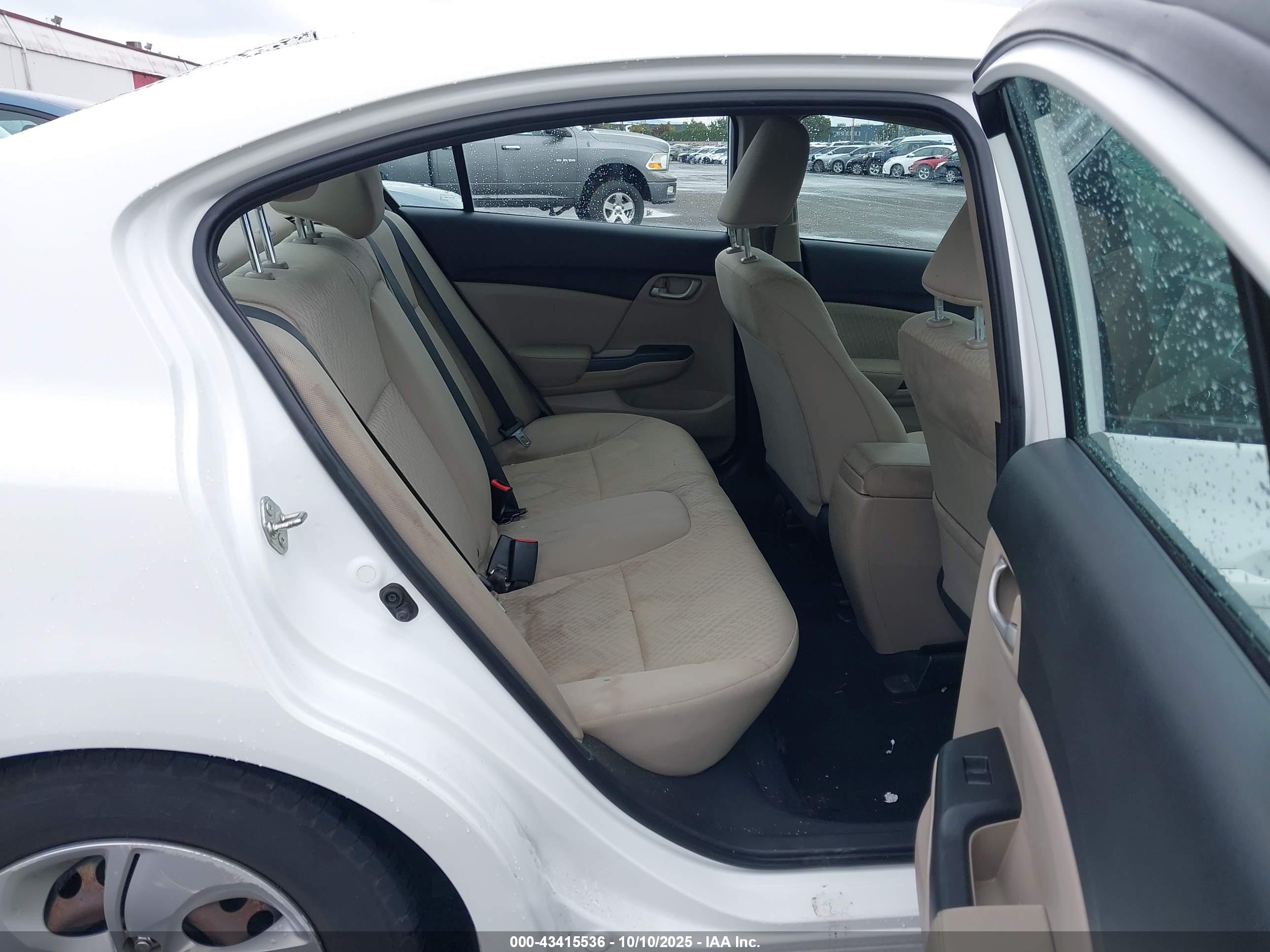 HONDA CIVIC image 8