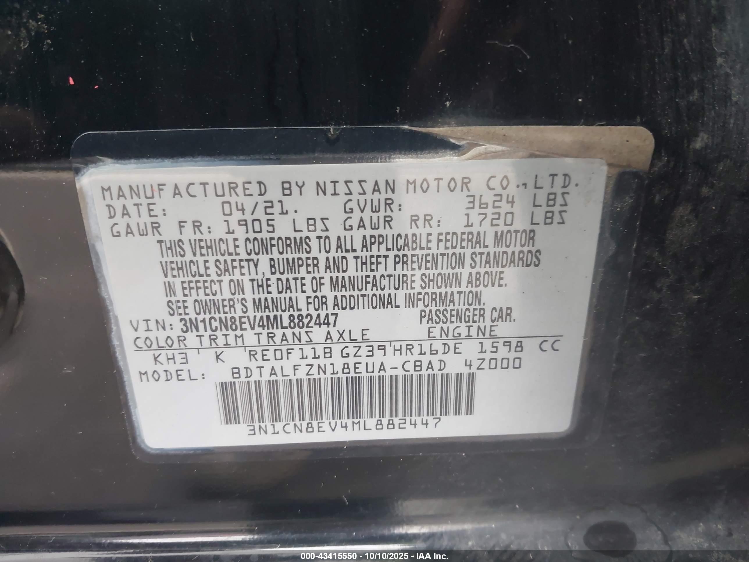 NISSAN VERSA image 9