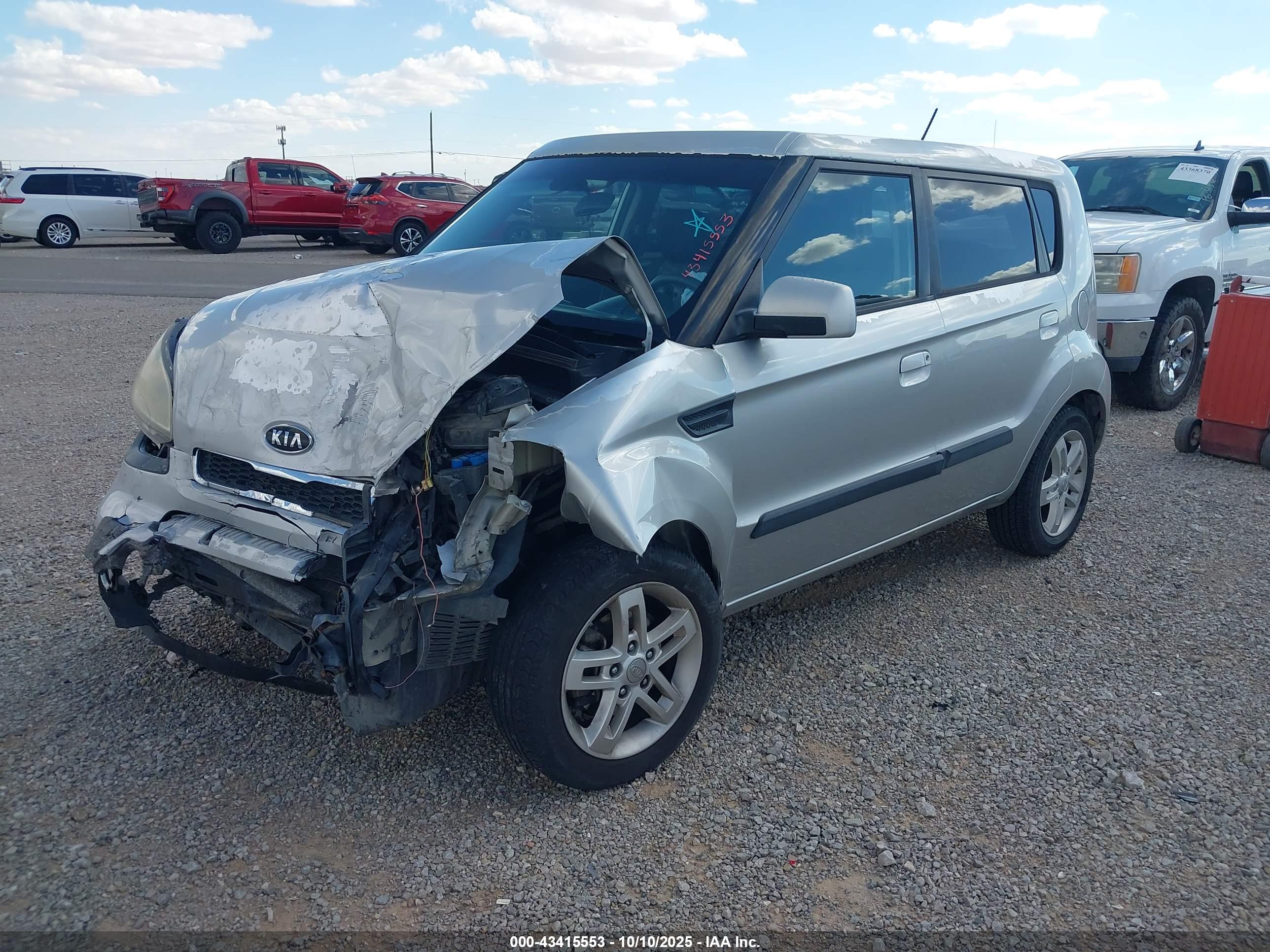 KIA SOUL image 2