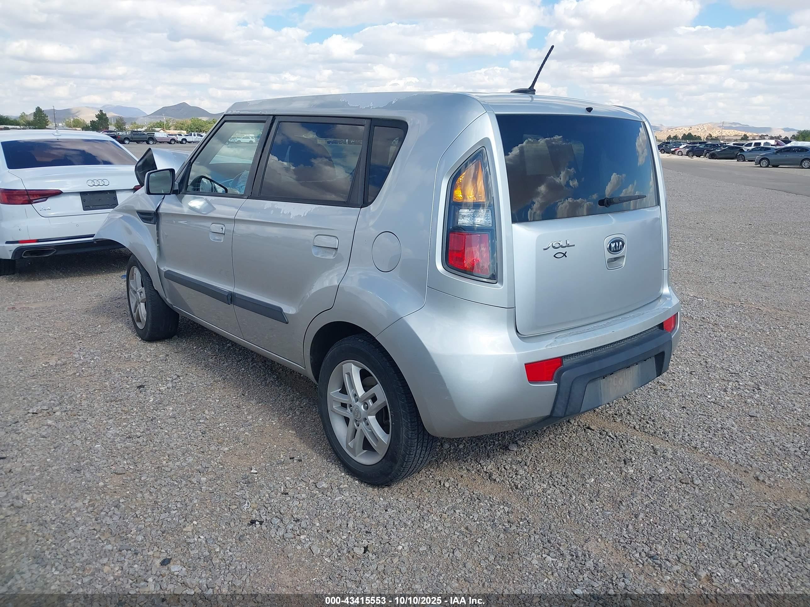 KIA SOUL image 3