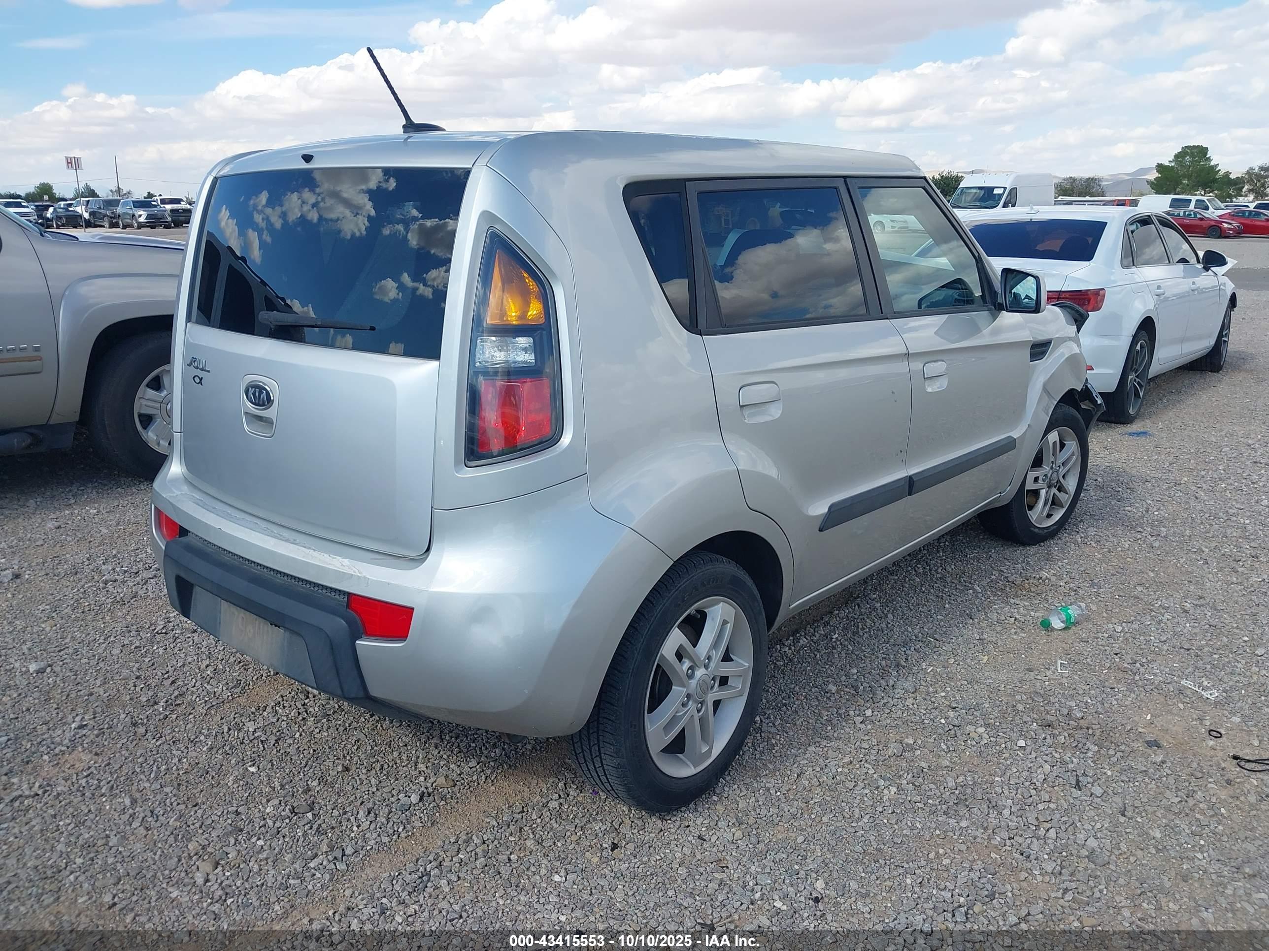KIA SOUL image 4