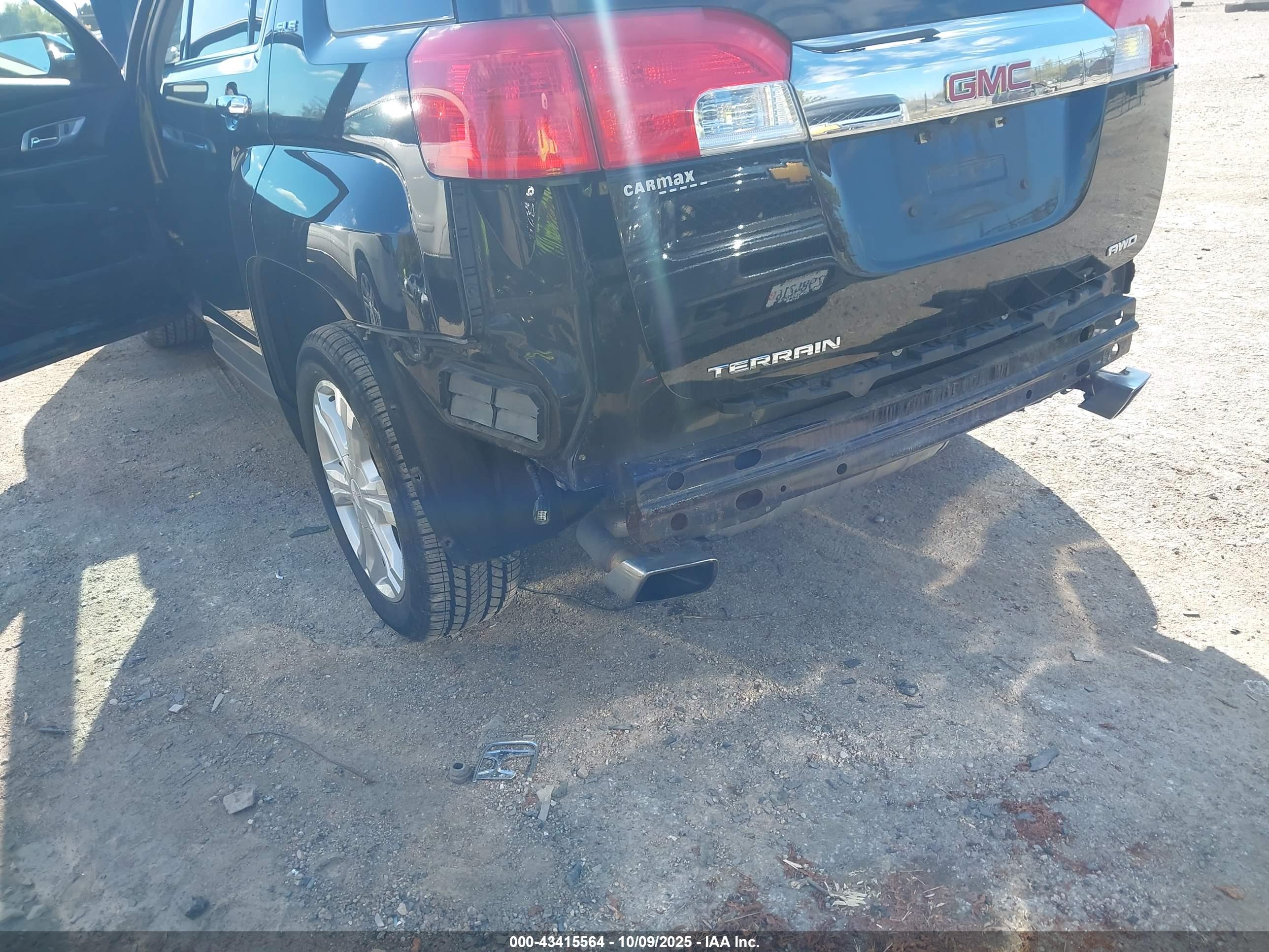 GMC TERRAIN image 6