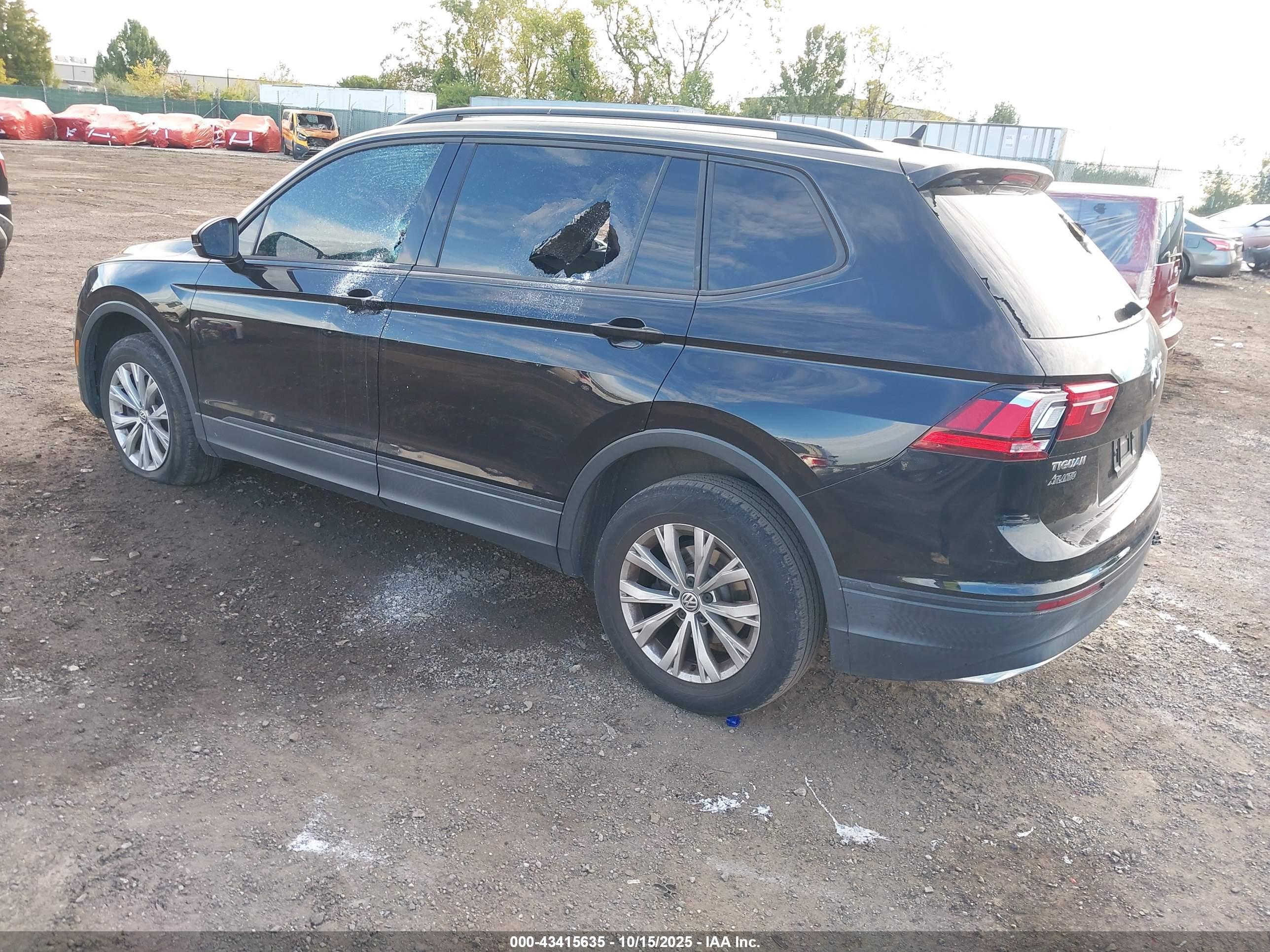 VOLKSWAGEN TIGUAN image 3