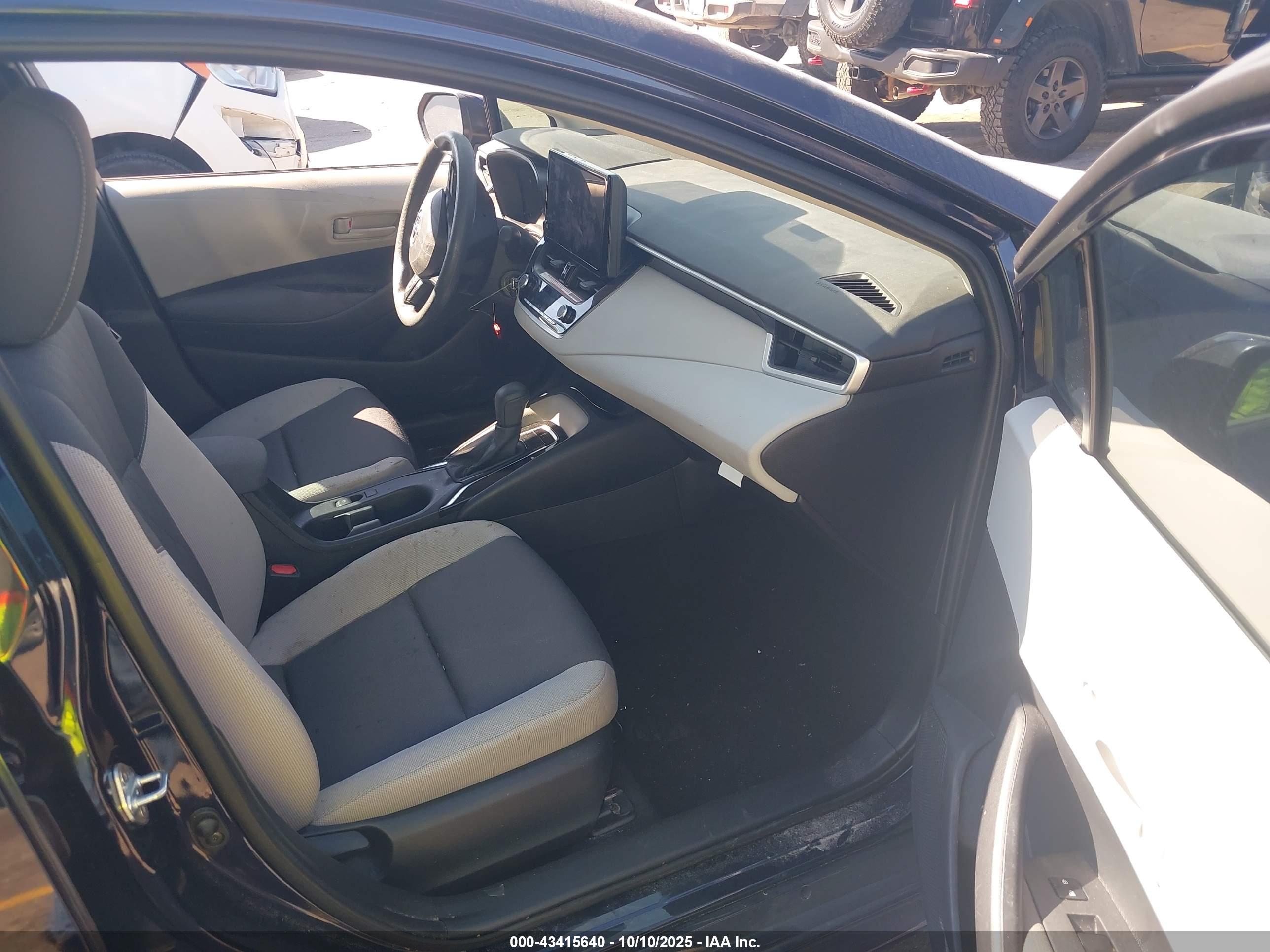 TOYOTA COROLLA image 5