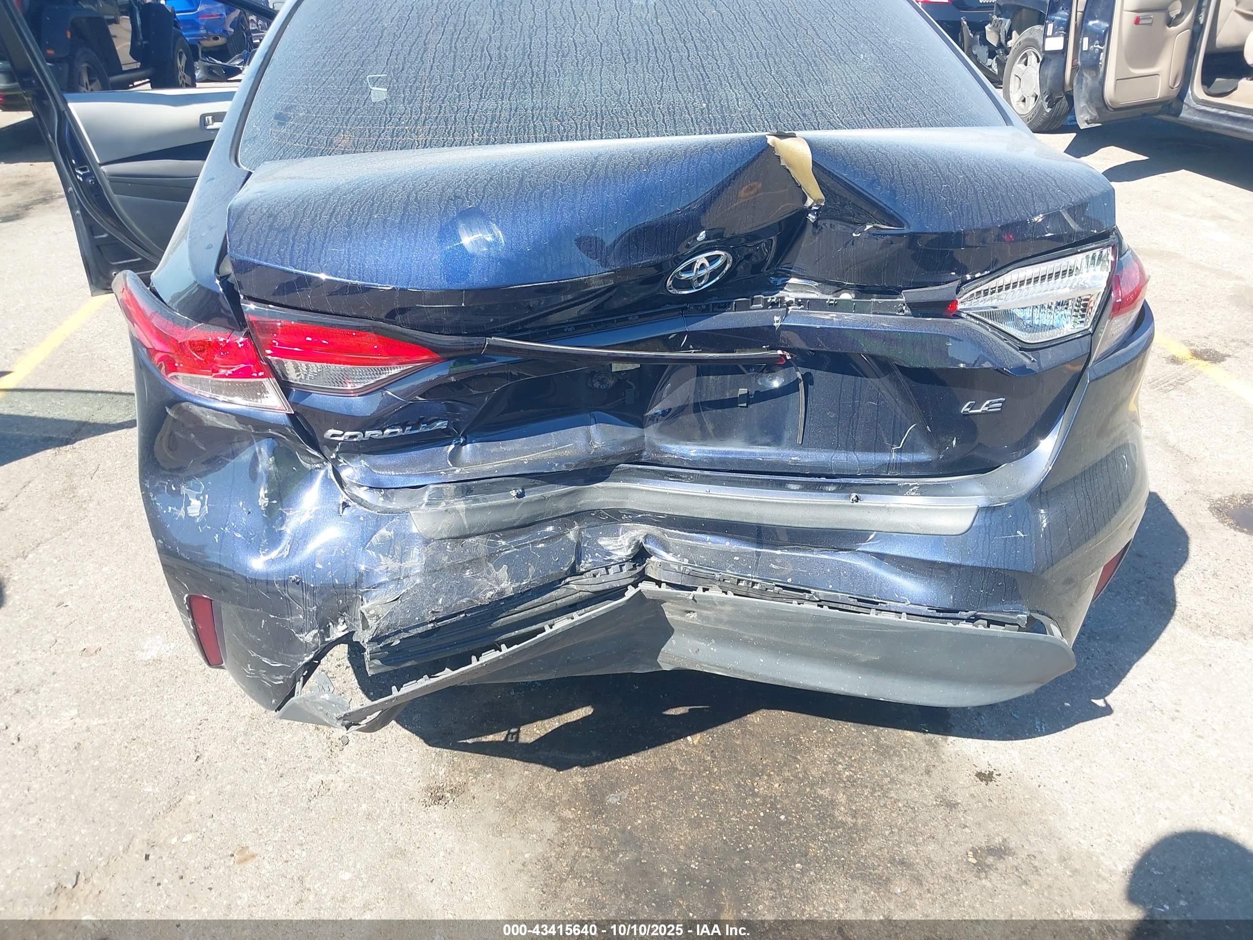 TOYOTA COROLLA image 6