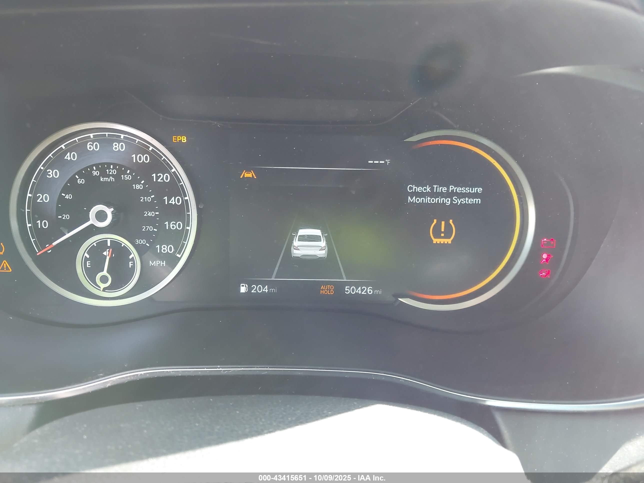 GENESIS G70 image 7
