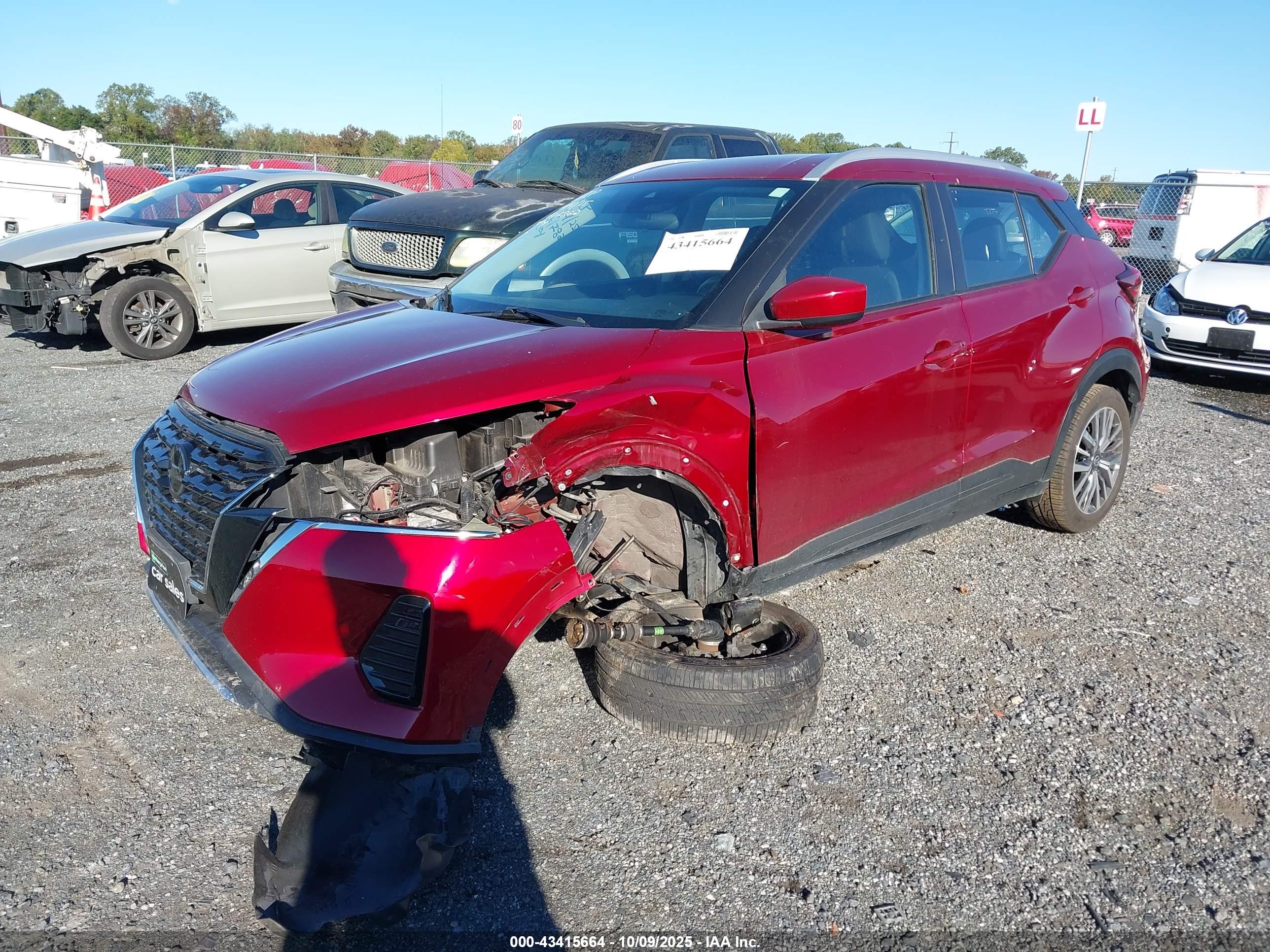 NISSAN KICKS image 2