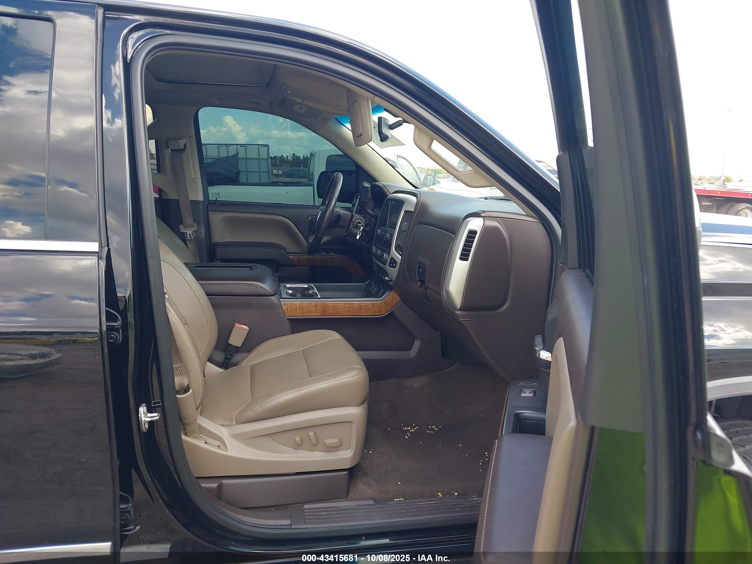 GMC SIERRA image 5