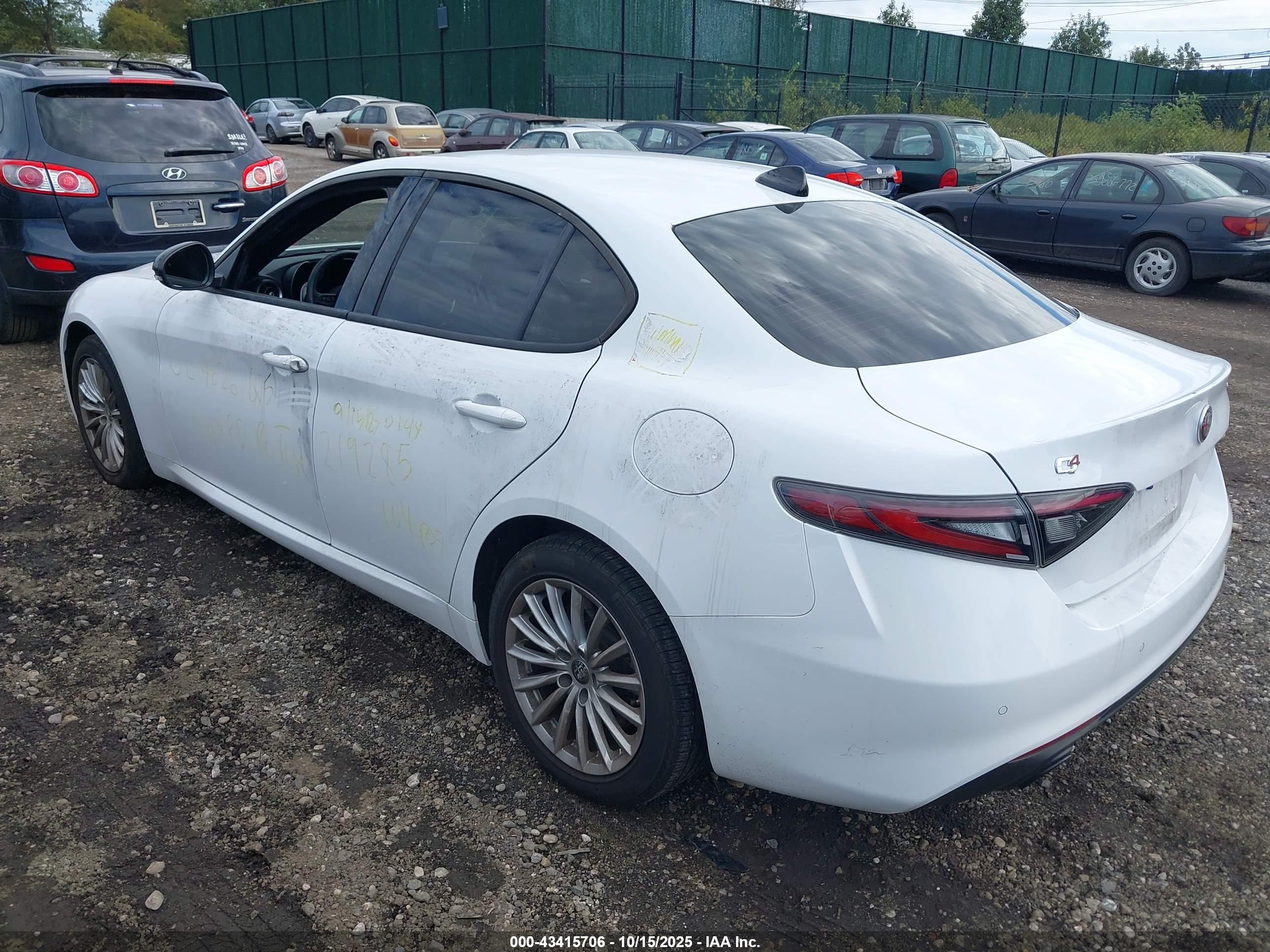 ALFA ROMEO image 3