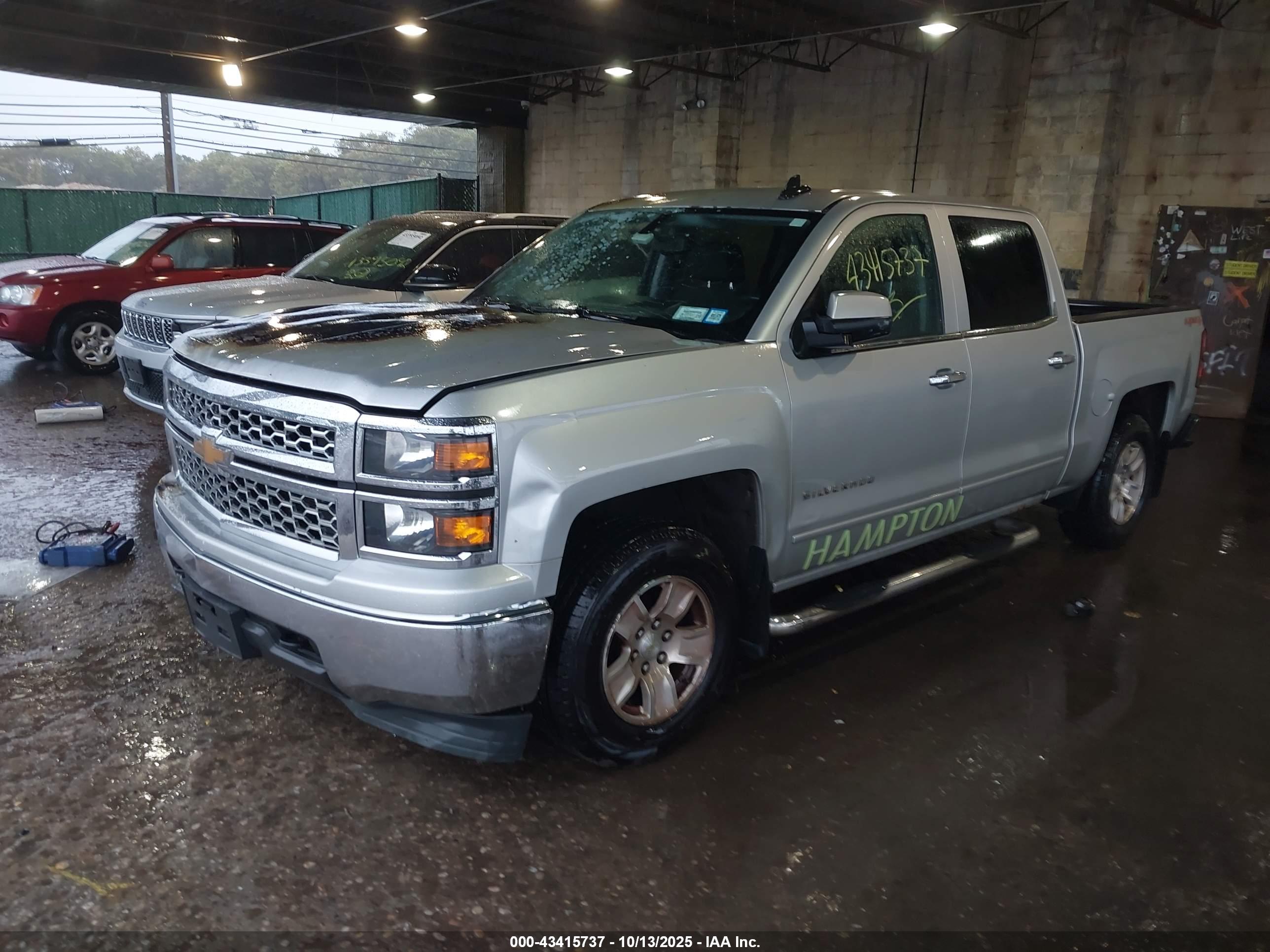 CHEVROLET SILVERADO image 2