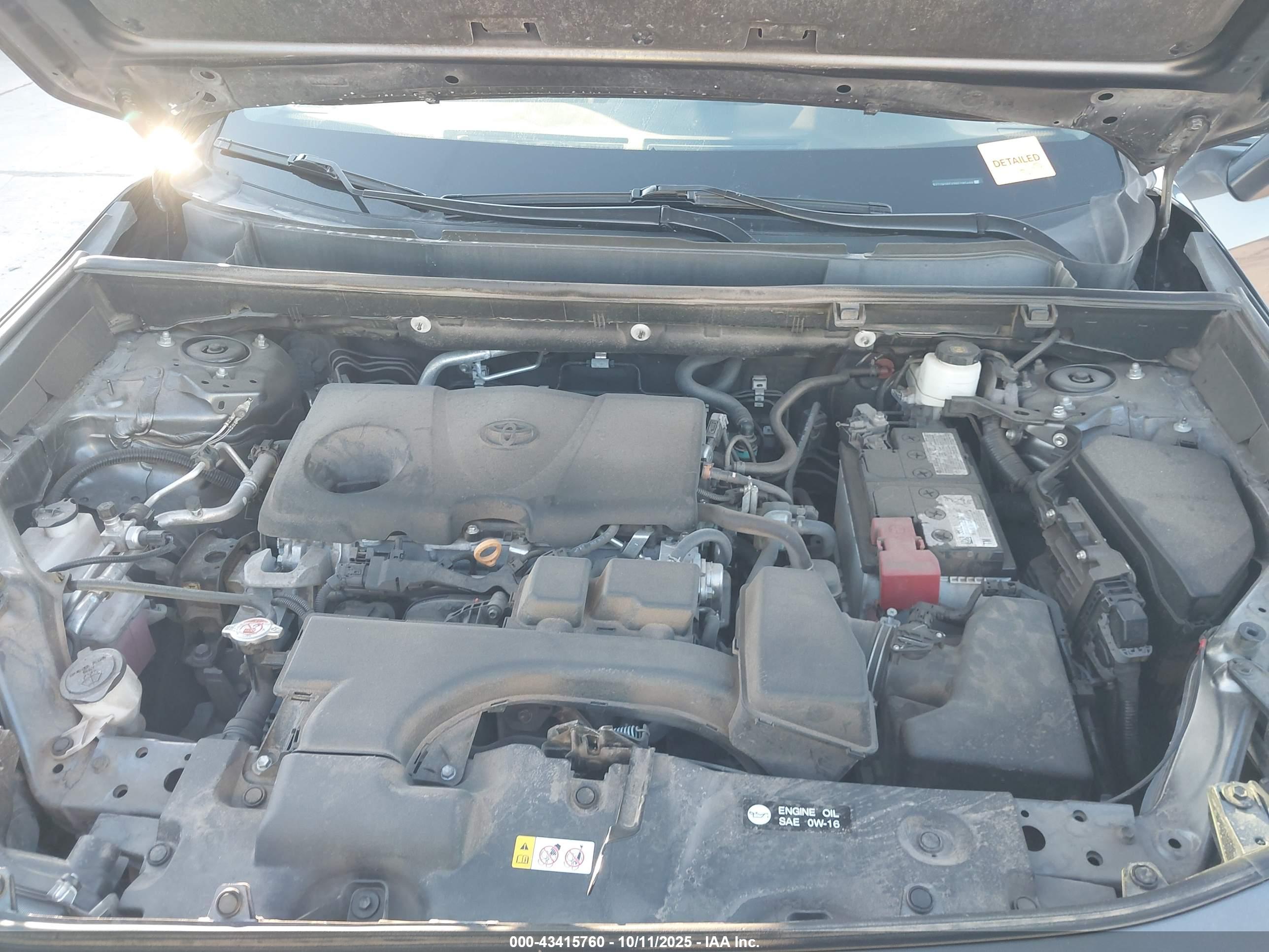 TOYOTA RAV4 image 10